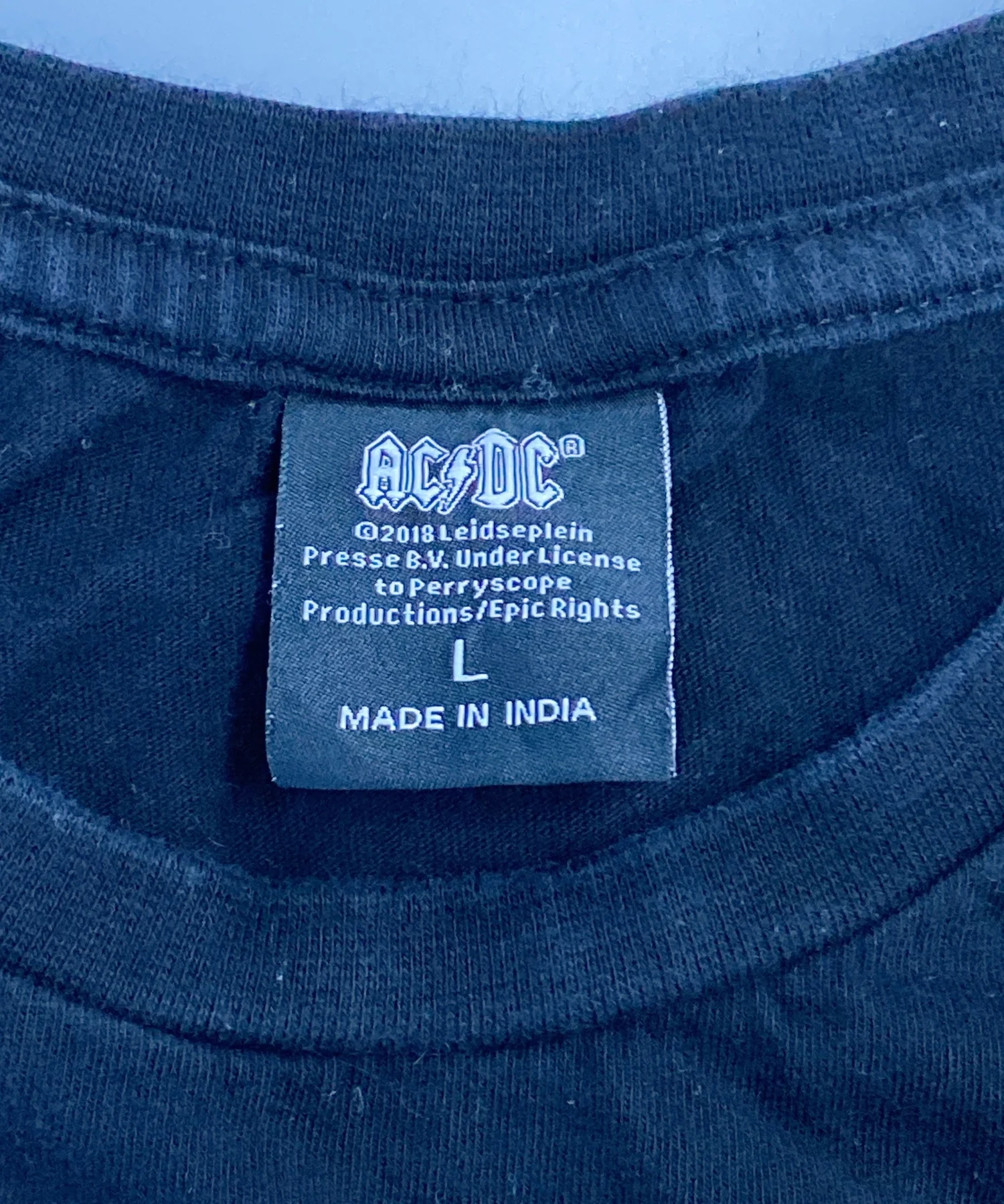 AC/DC バンドTシャツ - Image 3