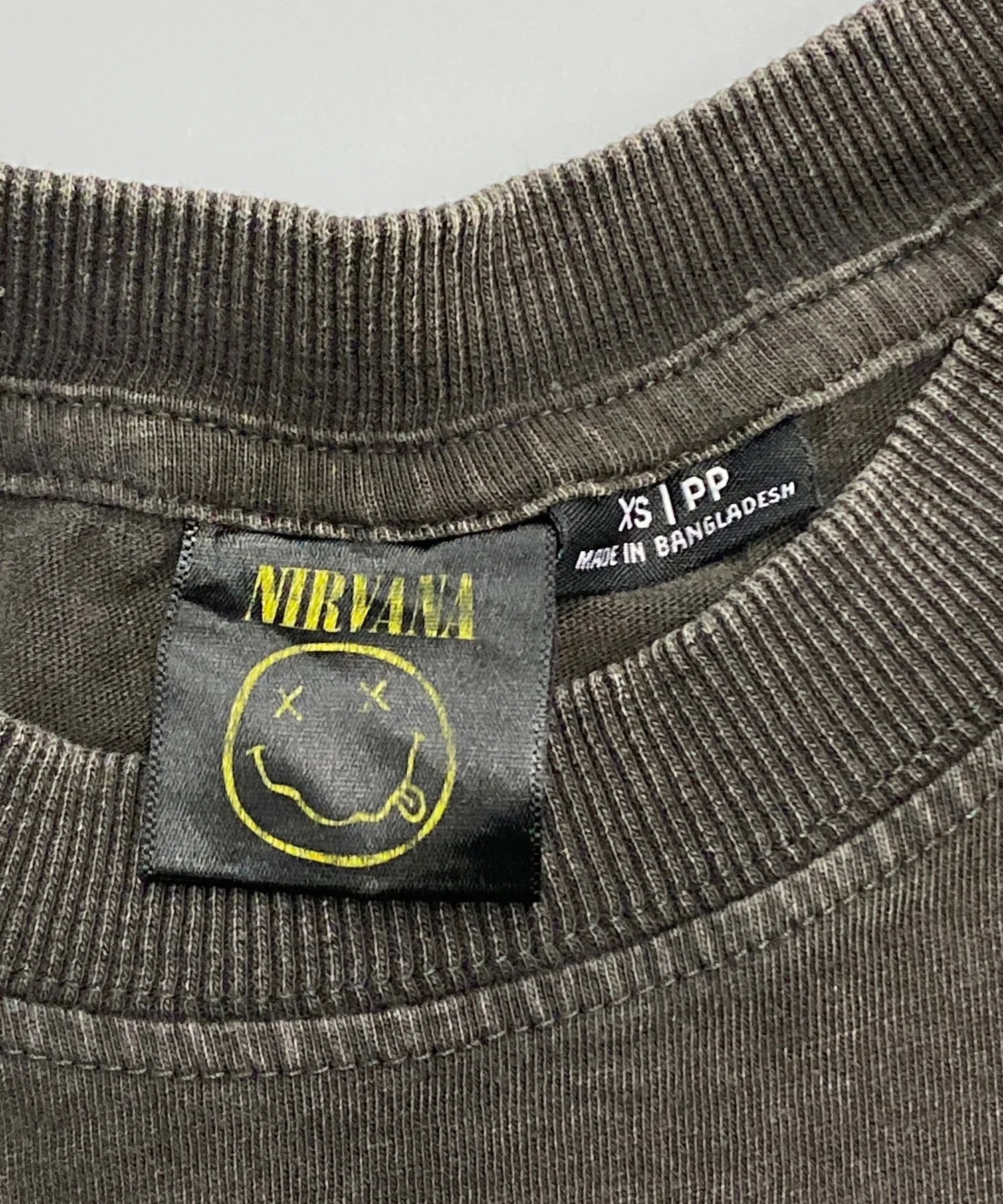 NIRVANA バンドTシャツ - Image 3