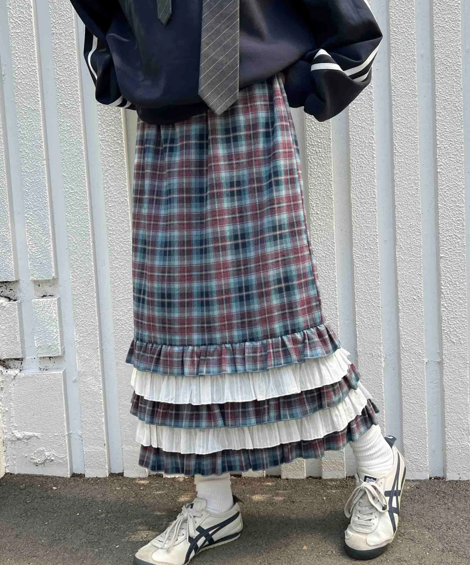 ヘムフリルチェックロングスカート