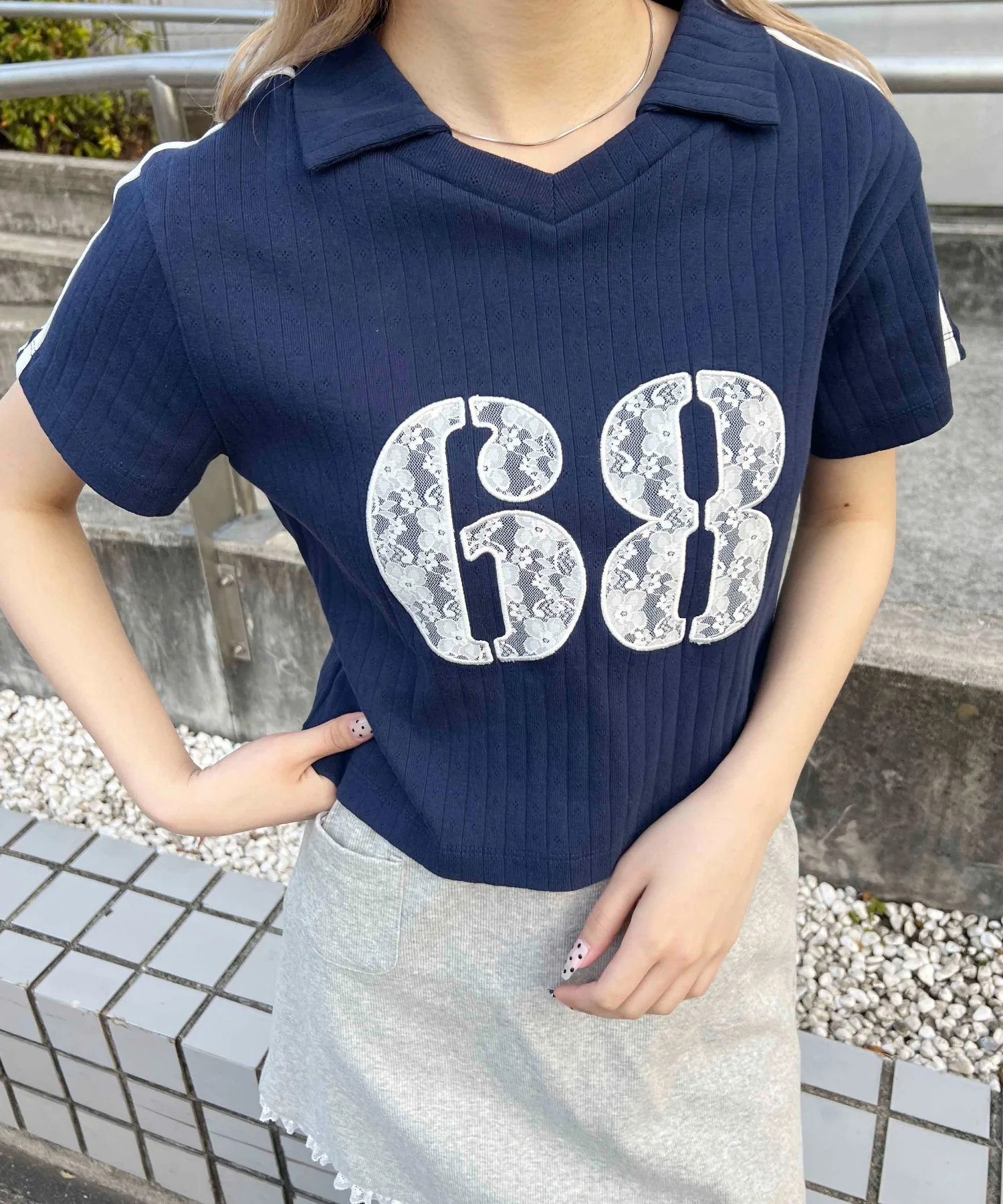 レースワッペンラインTシャツ - Image 3