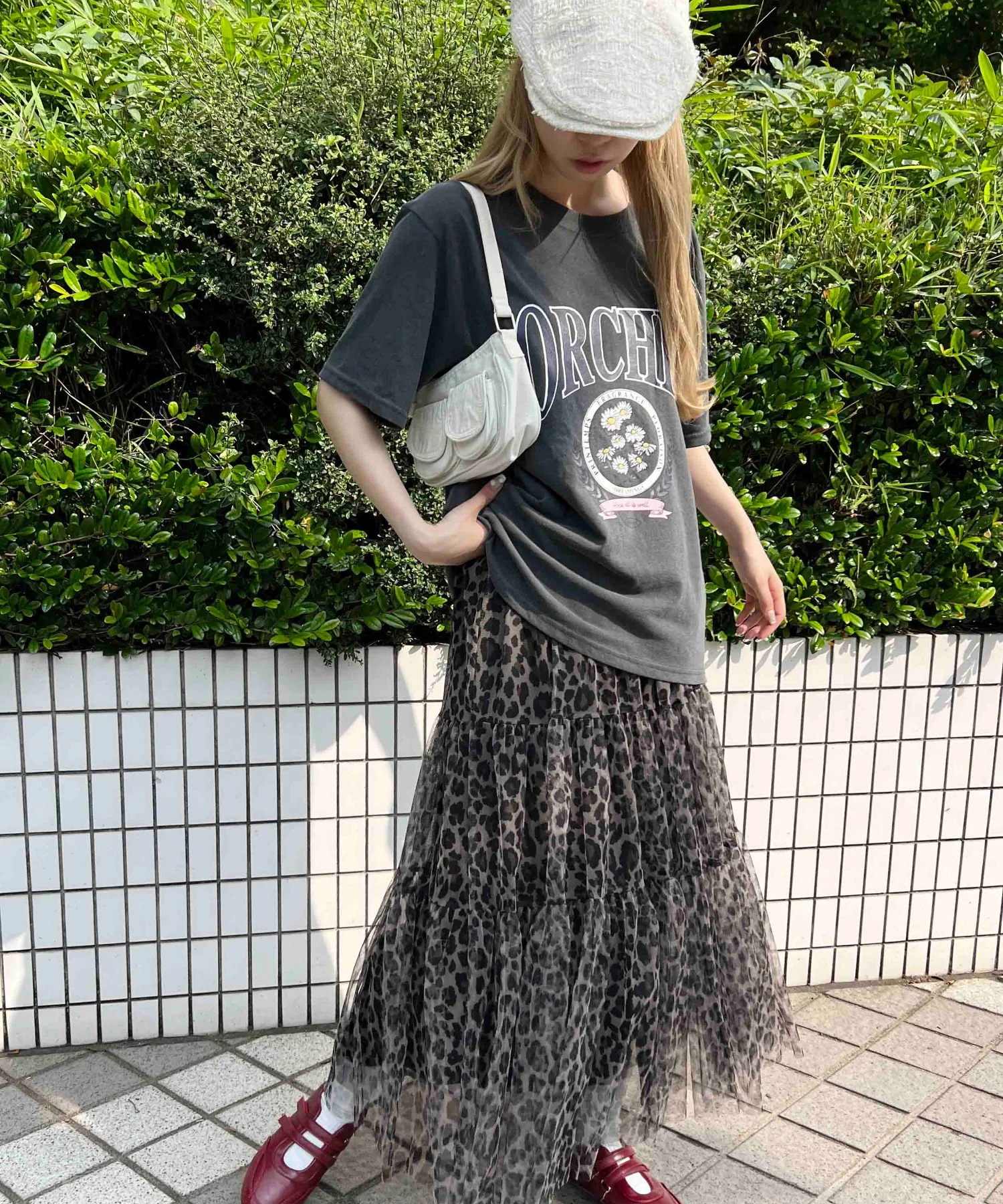 フラワーカレッジTシャツ - Image 12
