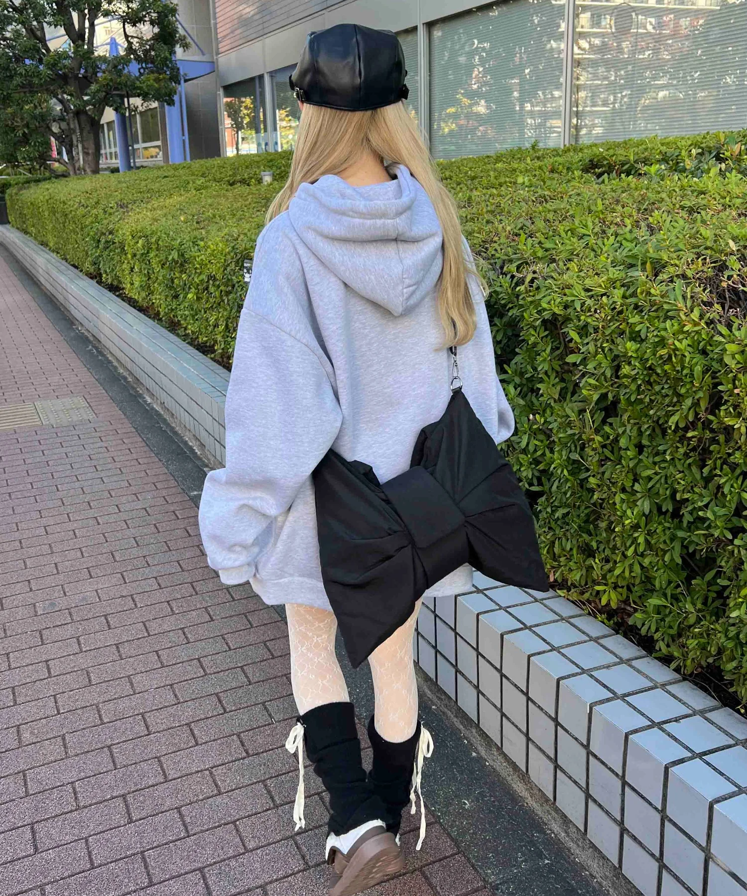 パテッドリボンショルダーバッグ - Image 22