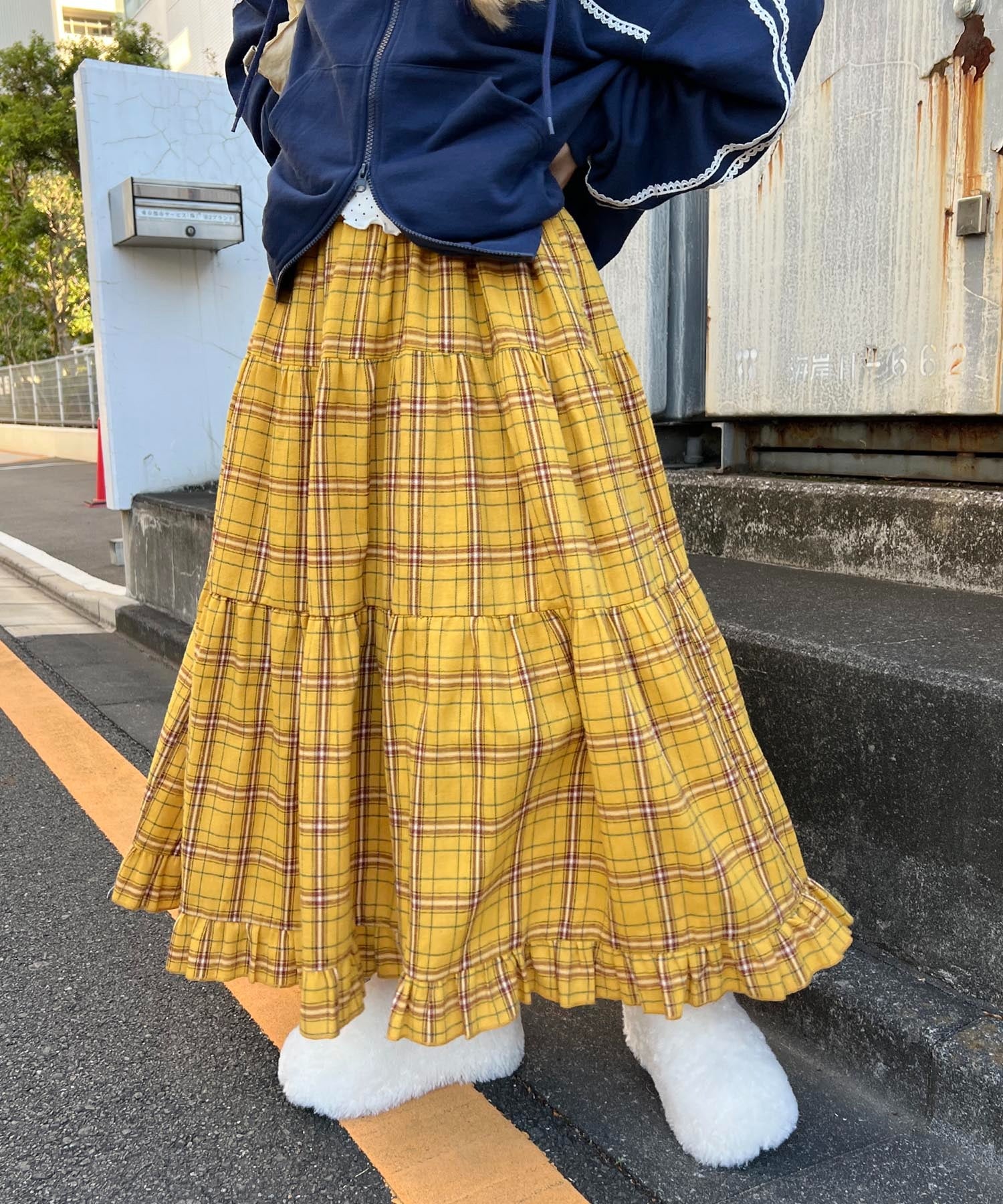チェックティアードロングスカート - Image 2