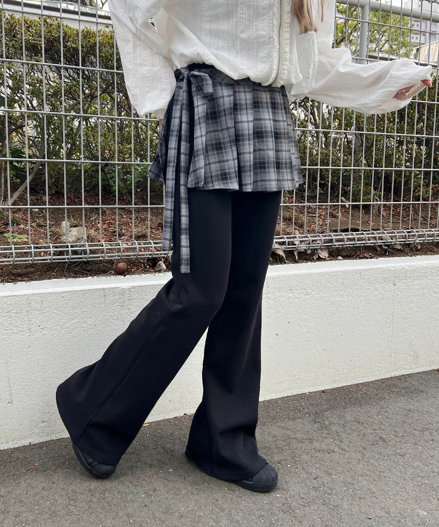 プリーツセットフレアパンツ