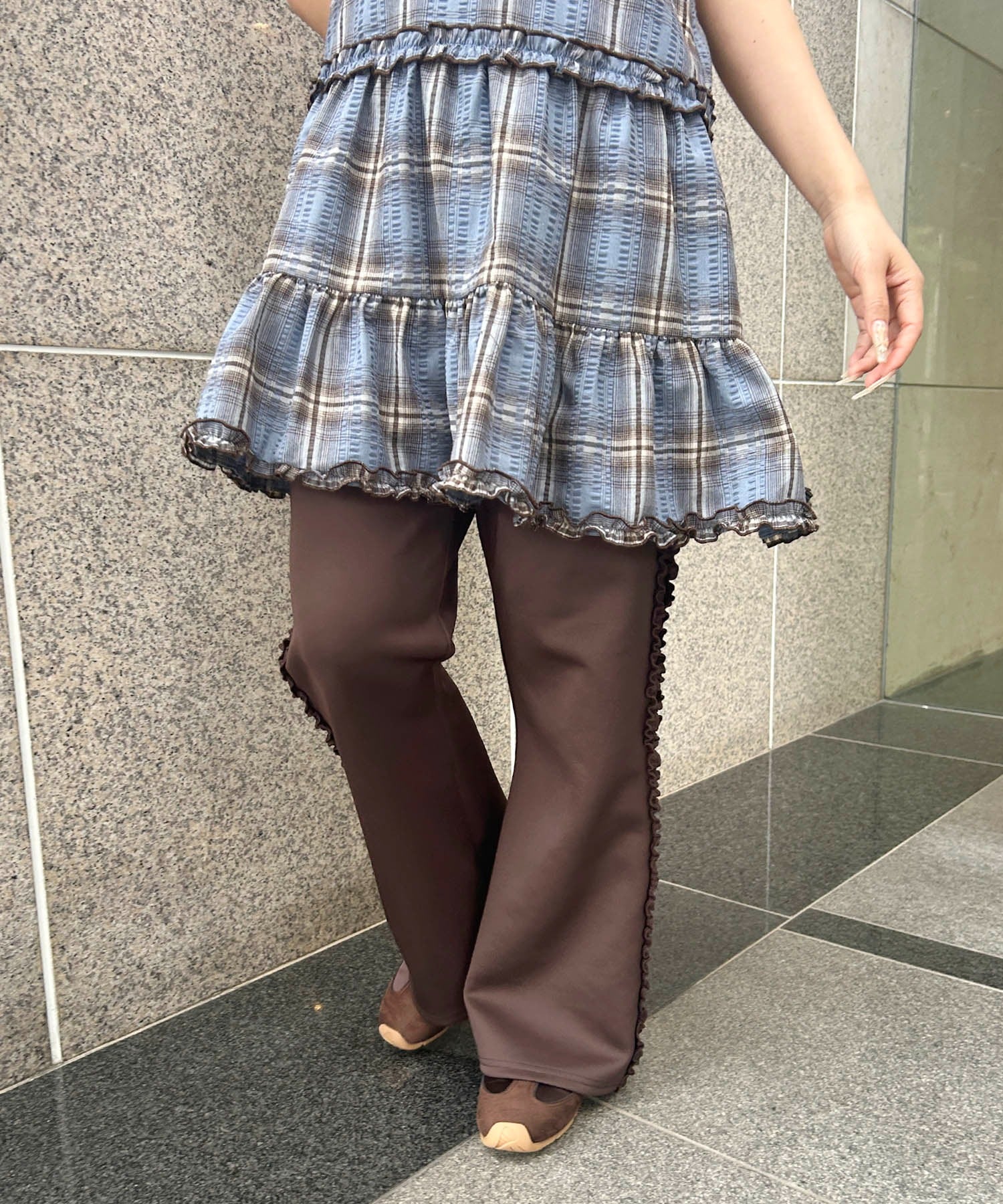 フリルラインフレアパンツ - Image 15