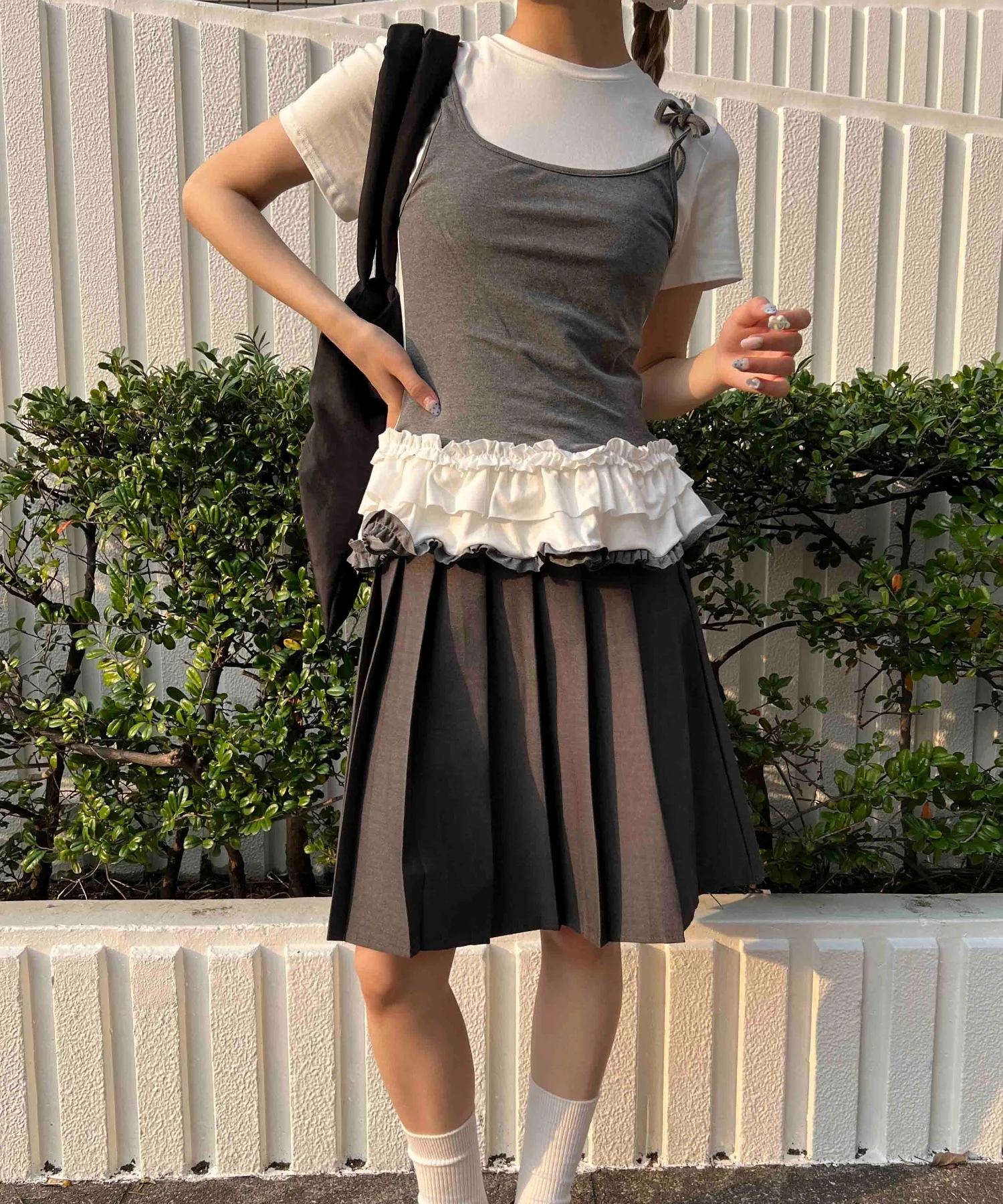 バイカラーレイヤードデザインTシャツ - Image 17