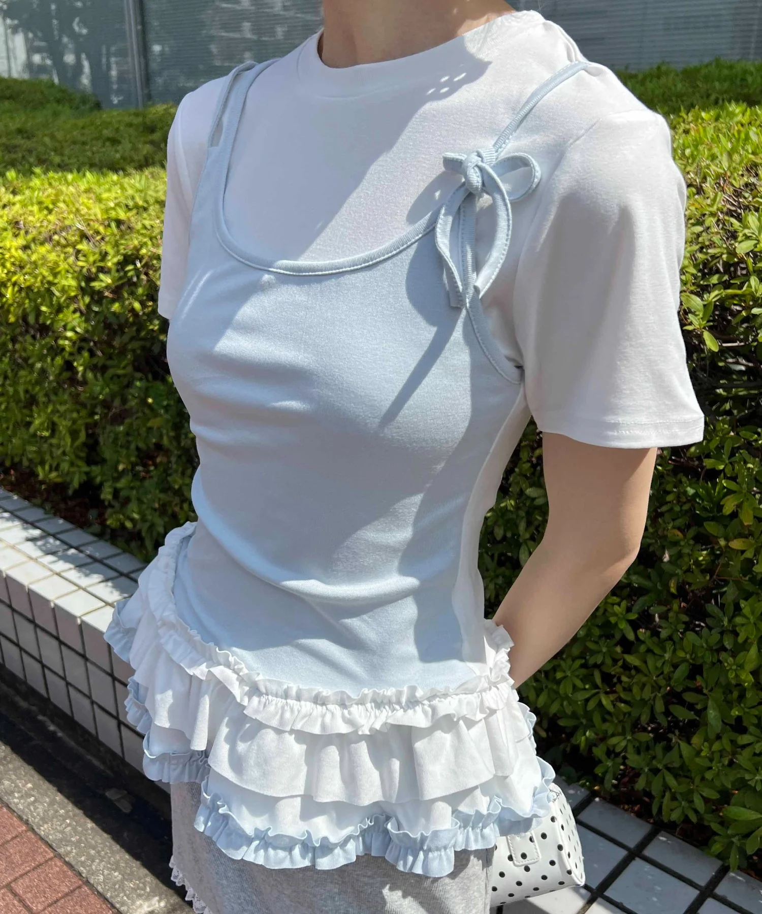 バイカラーレイヤードデザインTシャツ - Image 3