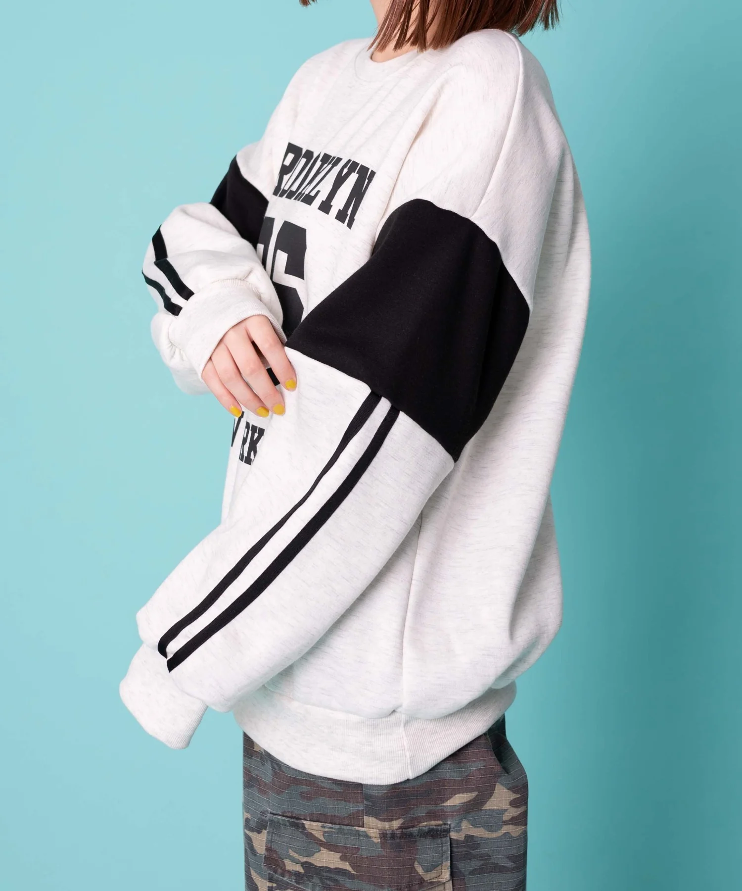 BROOKLYNナンバリングスウェット - Image 10