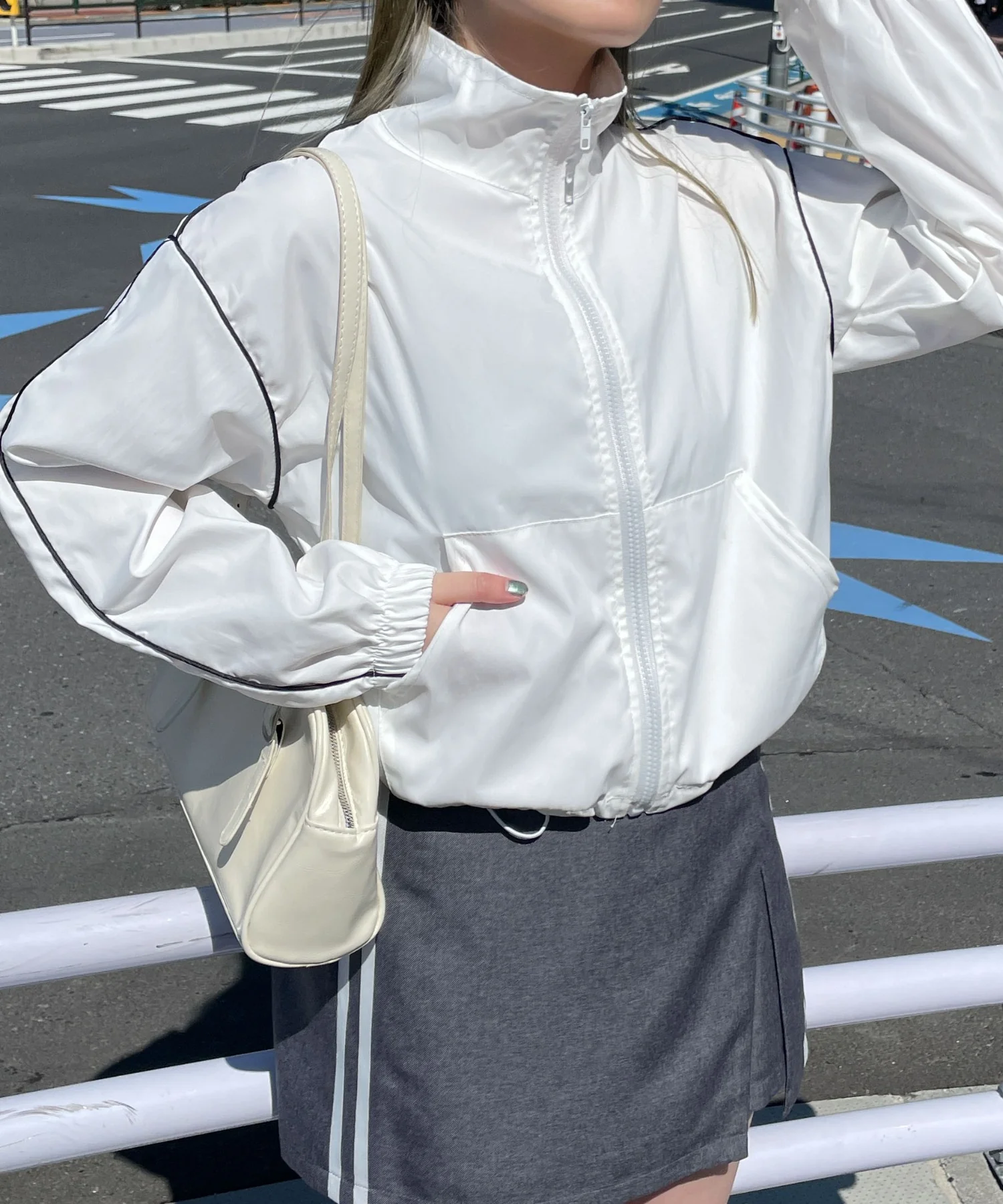 ナイロンショートトラックジャケット - Image 11