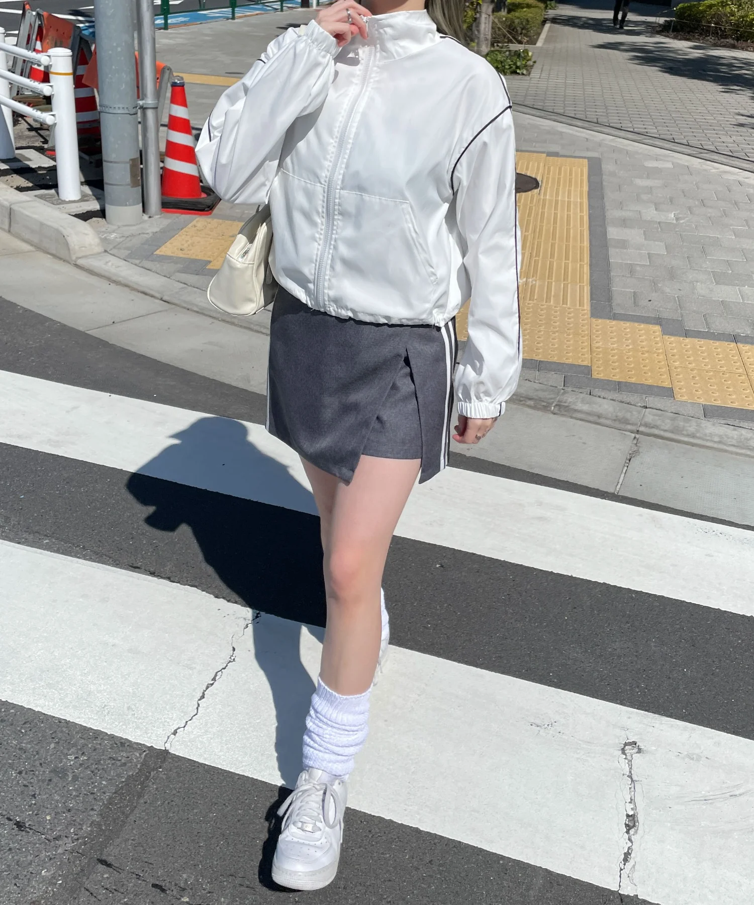 ナイロンショートトラックジャケット - Image 12