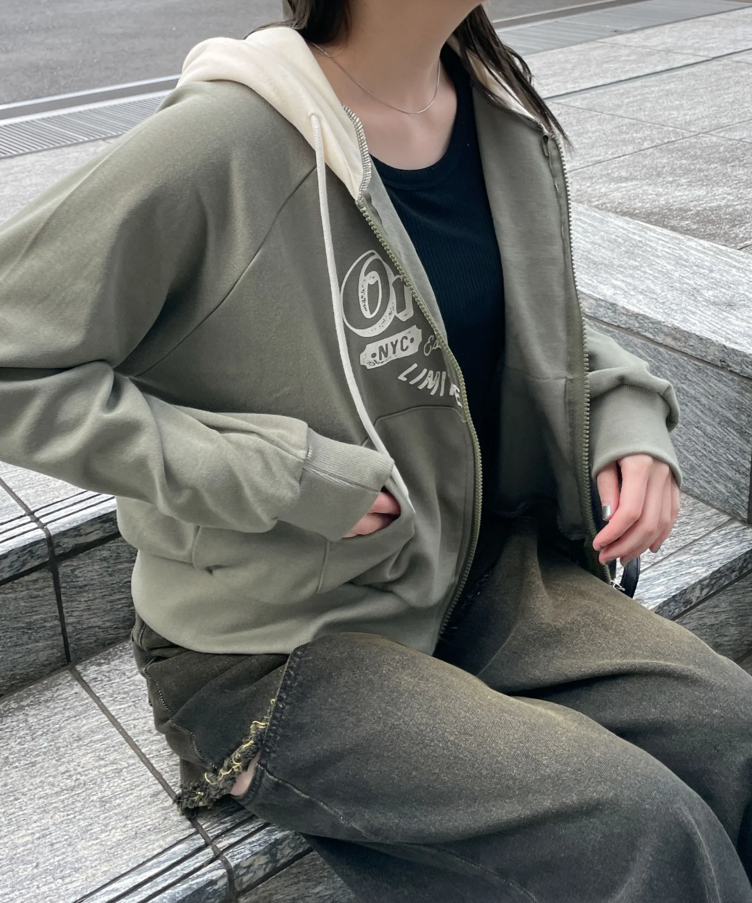 カレッジプリントZIPパーカー - Image 15