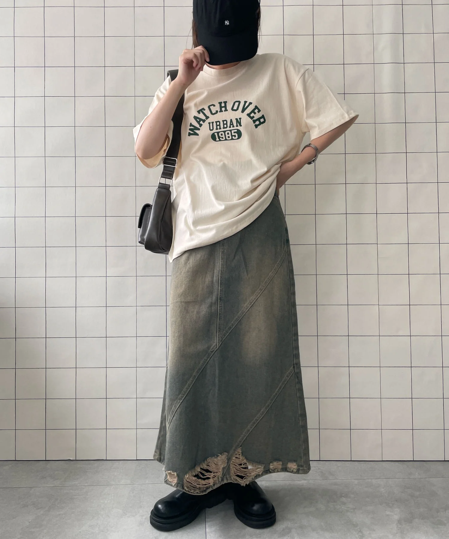 カレッジロゴプリントTシャツ - Image 9