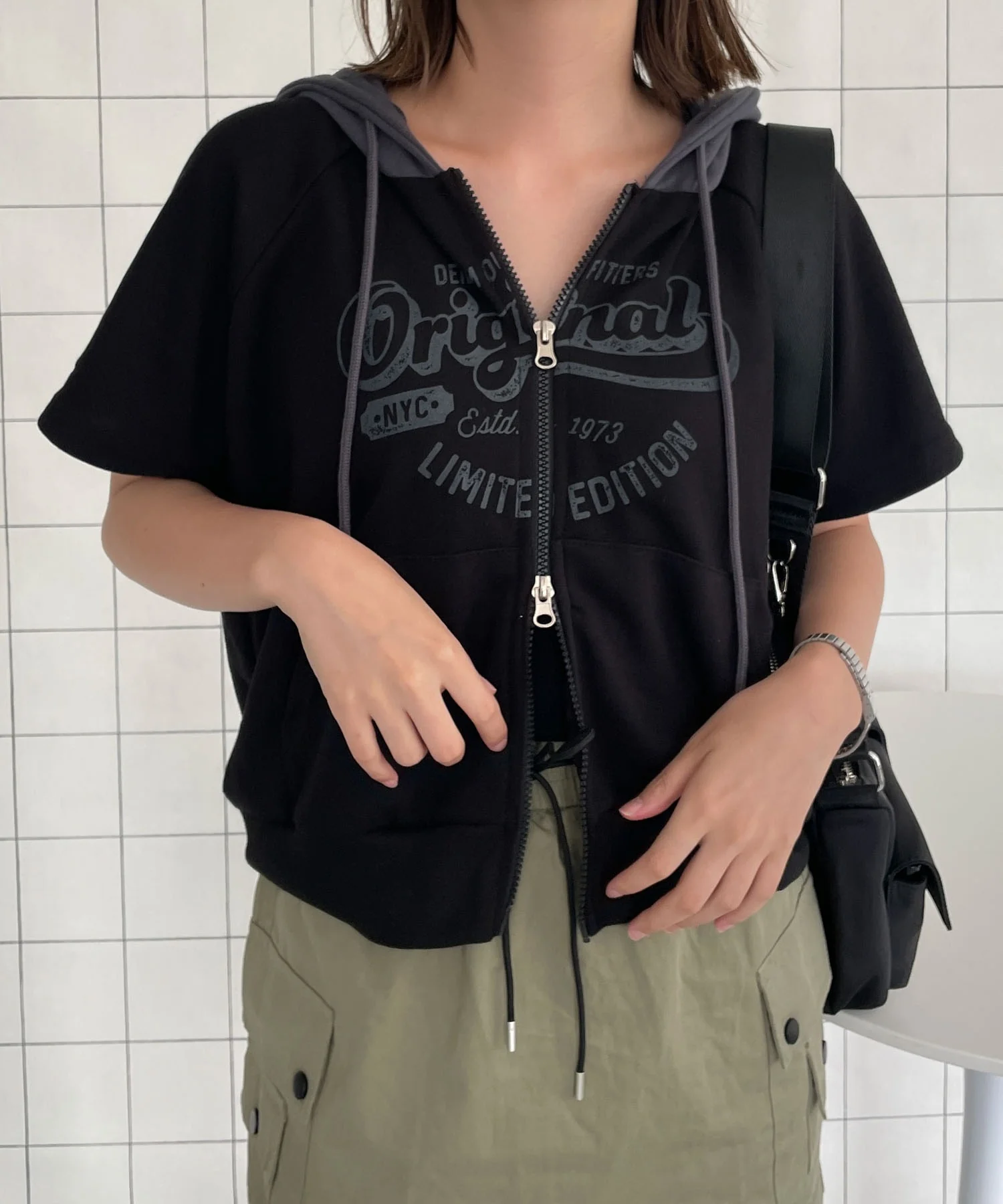 半袖ダブルZIPコンパクトパーカー - Image 15