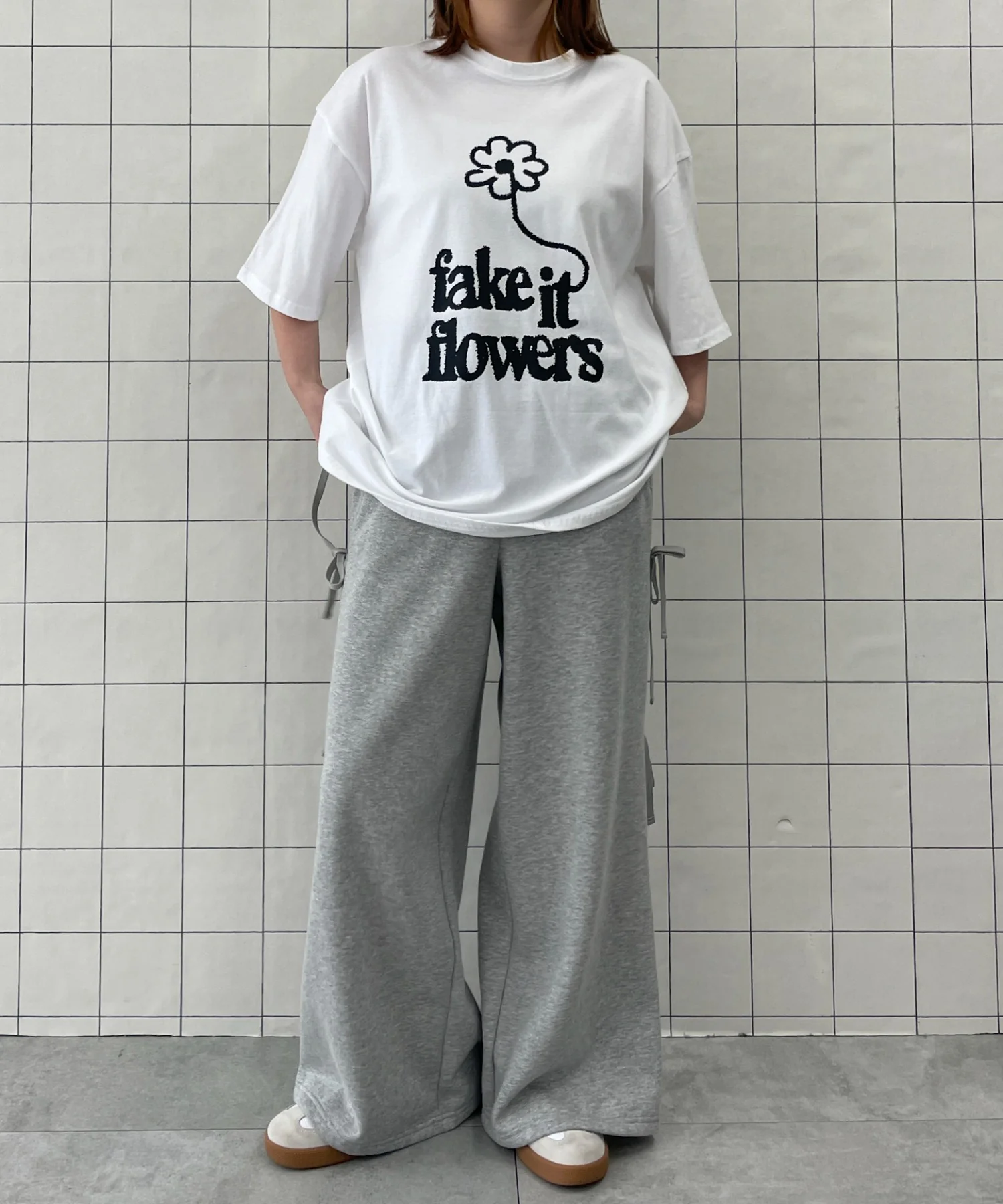 fake　it　flowersビッグT - Image 8