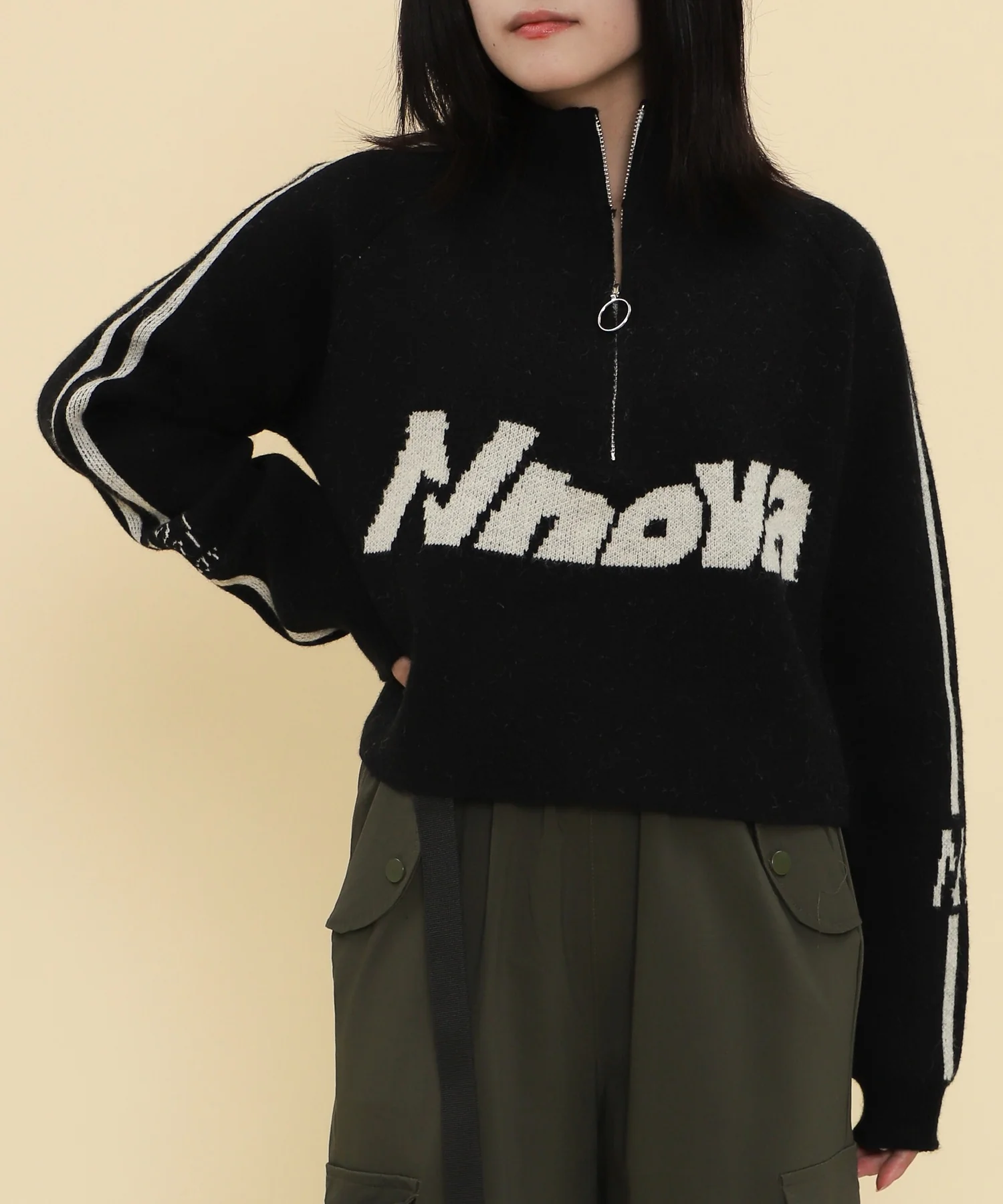 ハーフジップロゴラグランニットプルオーバー - Image 9