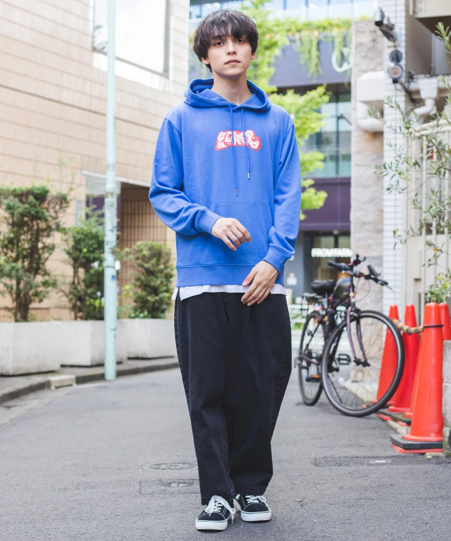 グラフィックプルパーカー1 - Image 45