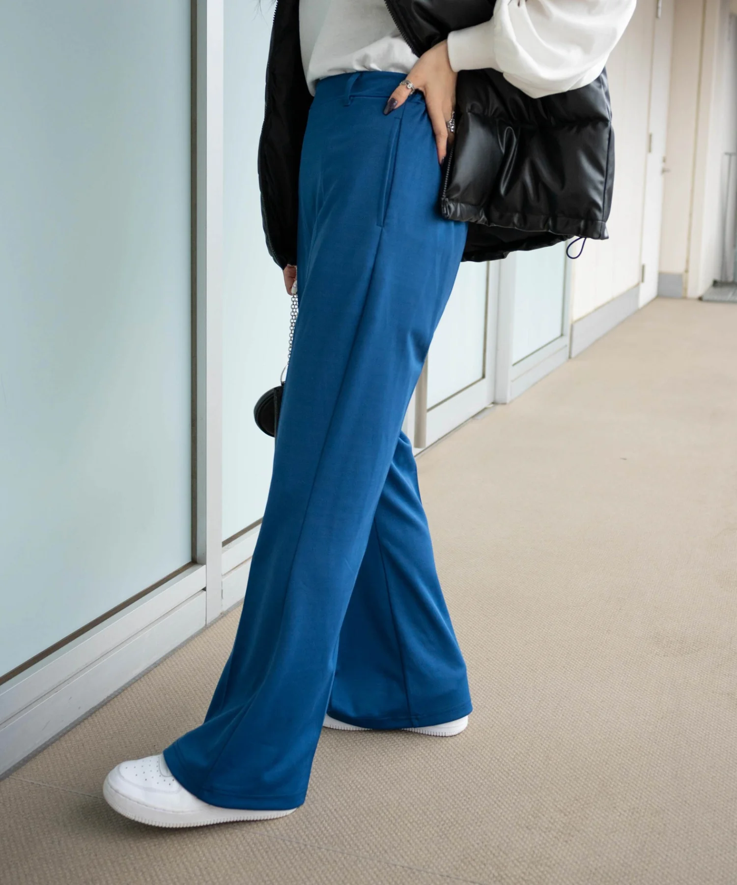 ポンチセンタープレスフレアパンツ - Image 25