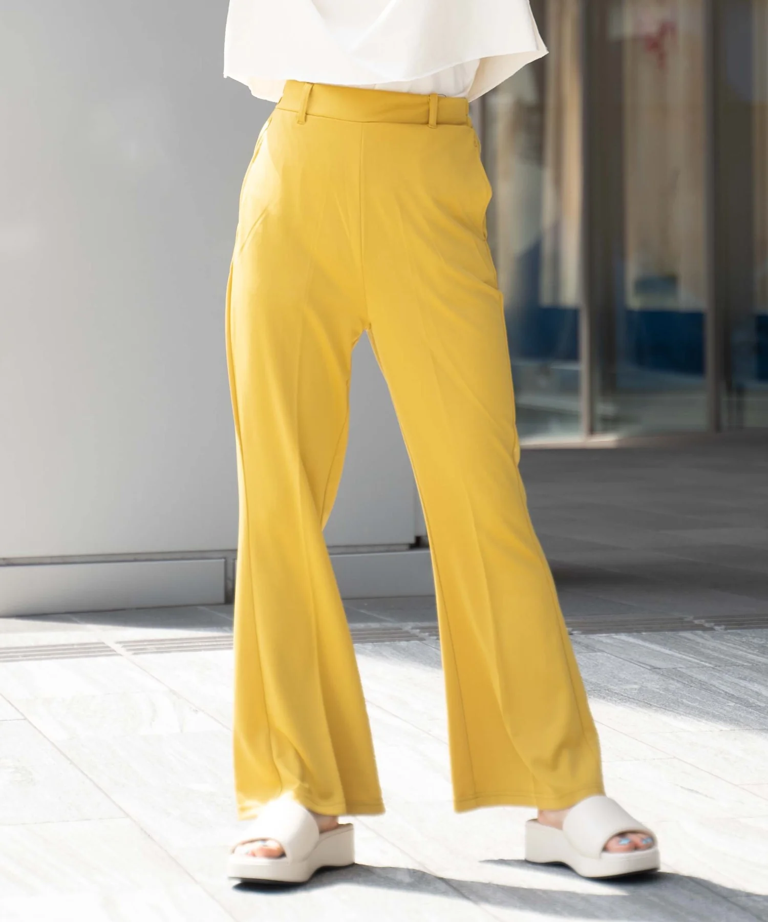 ポンチセンタープレスフレアパンツ - Image 7