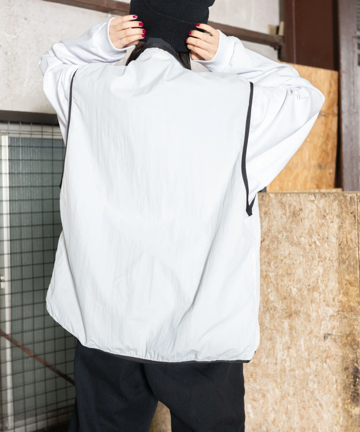 リバーシブルナイロンベスト - Image 11