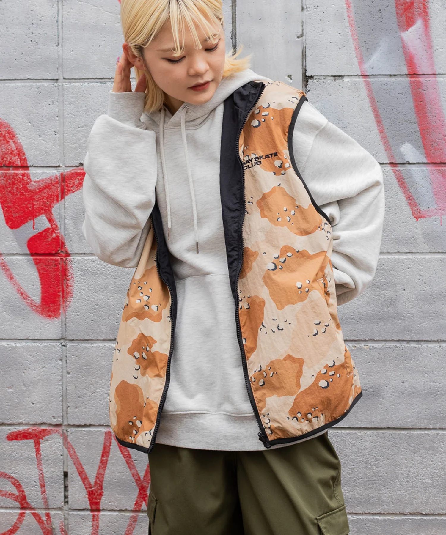 リバーシブルナイロンベスト - Image 5