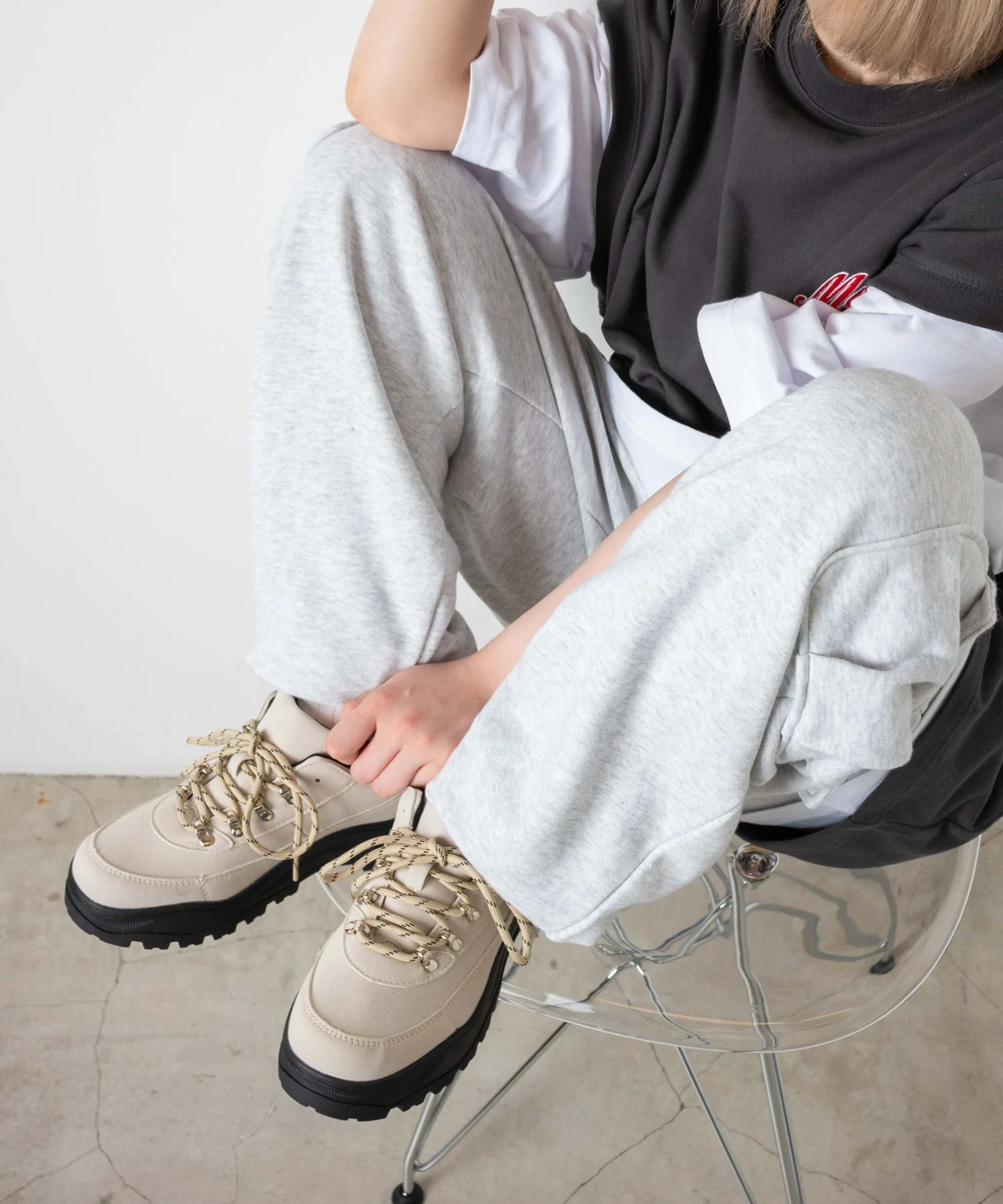 トレッキングスニーカー - Image 3