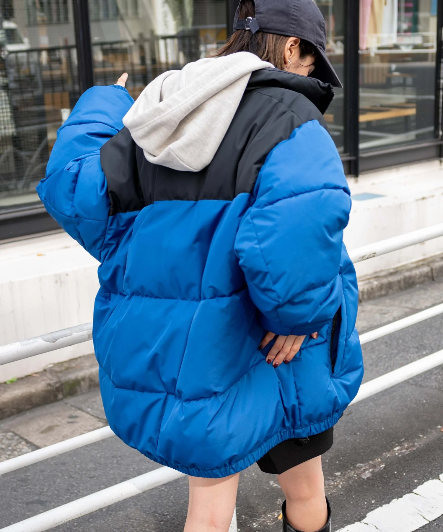 リバーシブルパデッドブルゾン - Image 18
