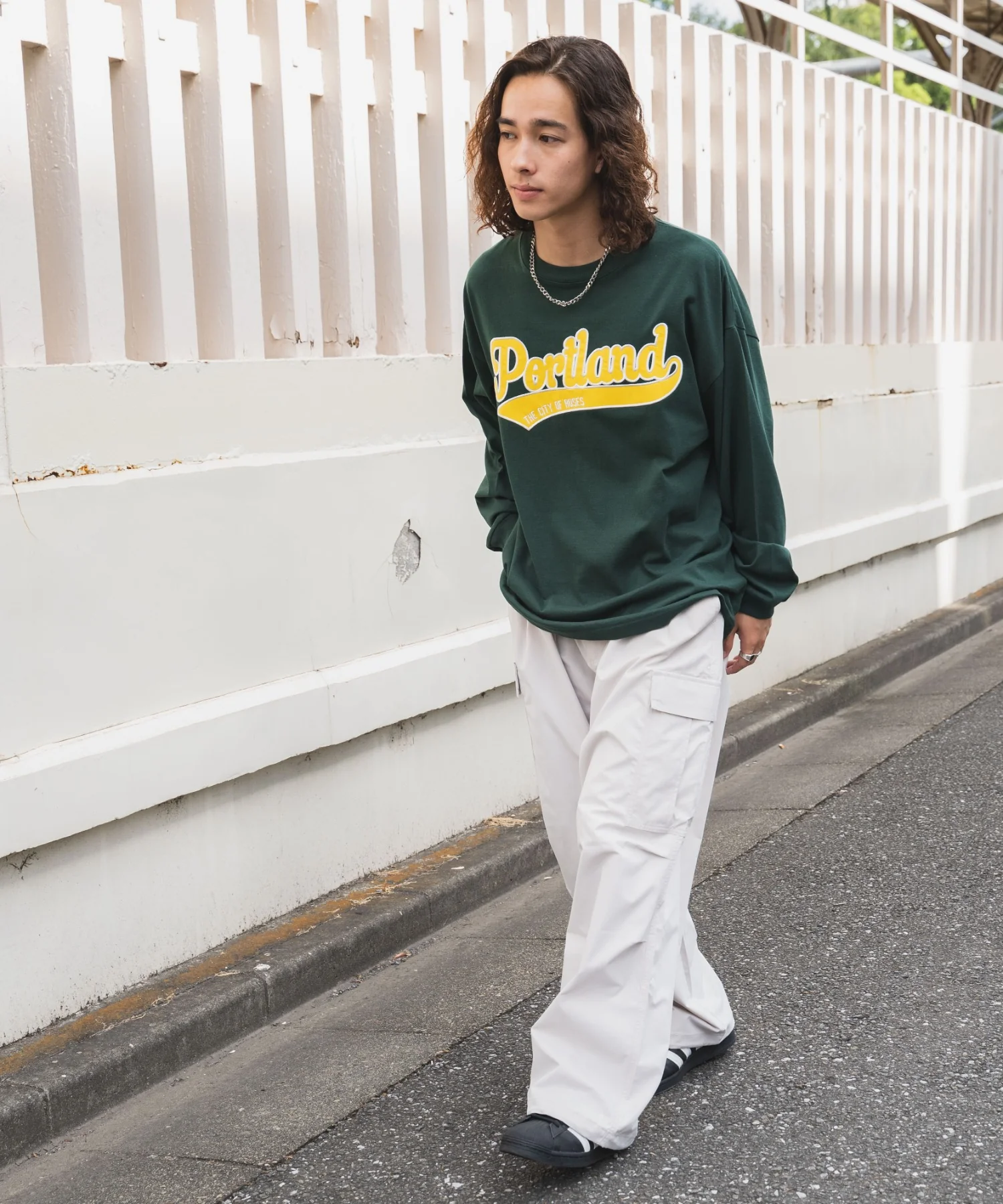 アクセ付きグラフィックロンT - Image 17