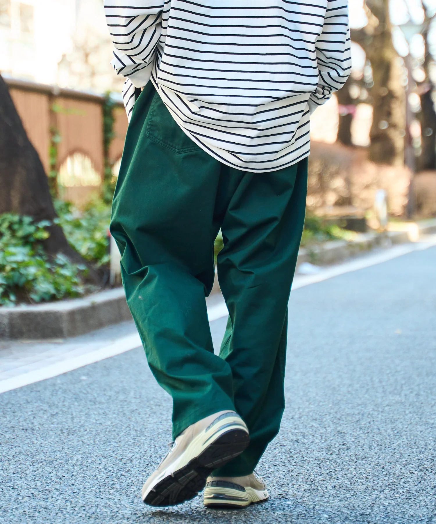 チノイージーワイドパンツ - Image 17
