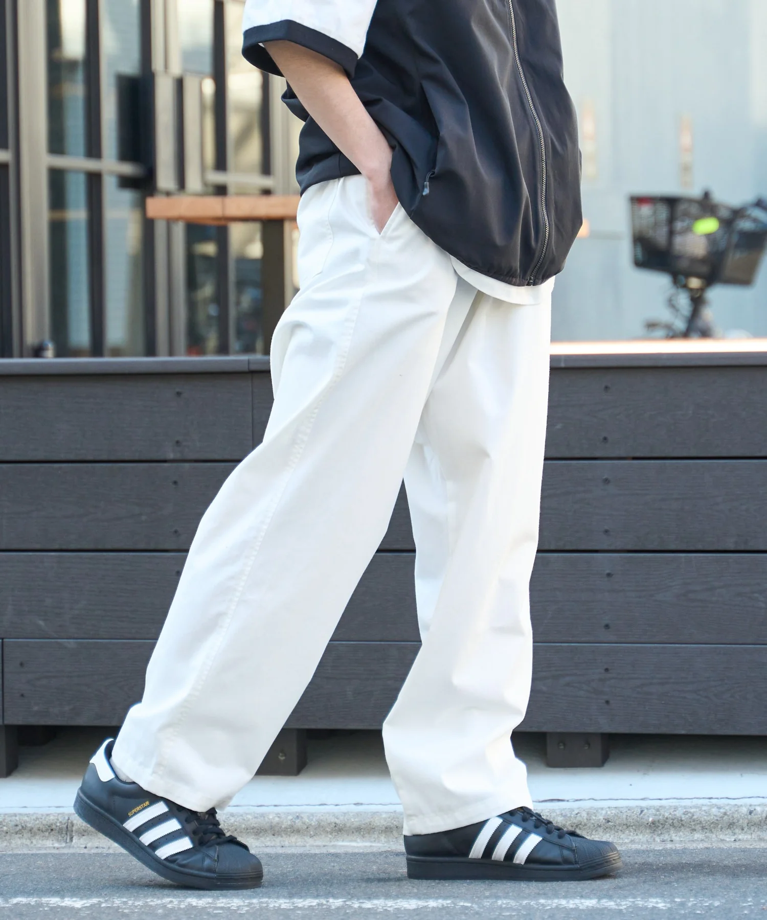 チノイージーワイドパンツ - Image 21