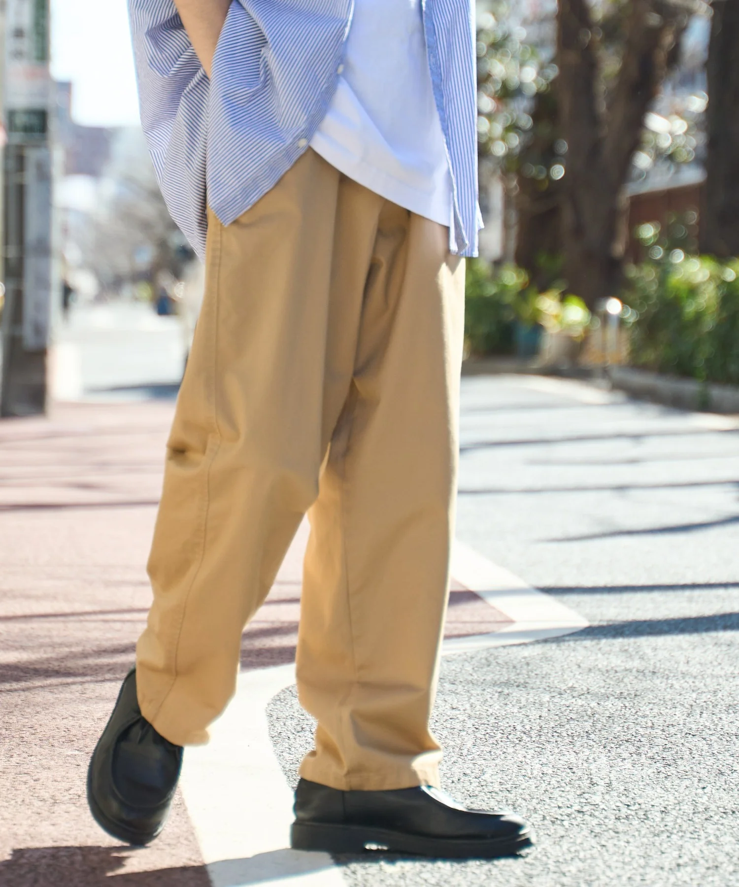 チノイージーワイドパンツ - Image 27