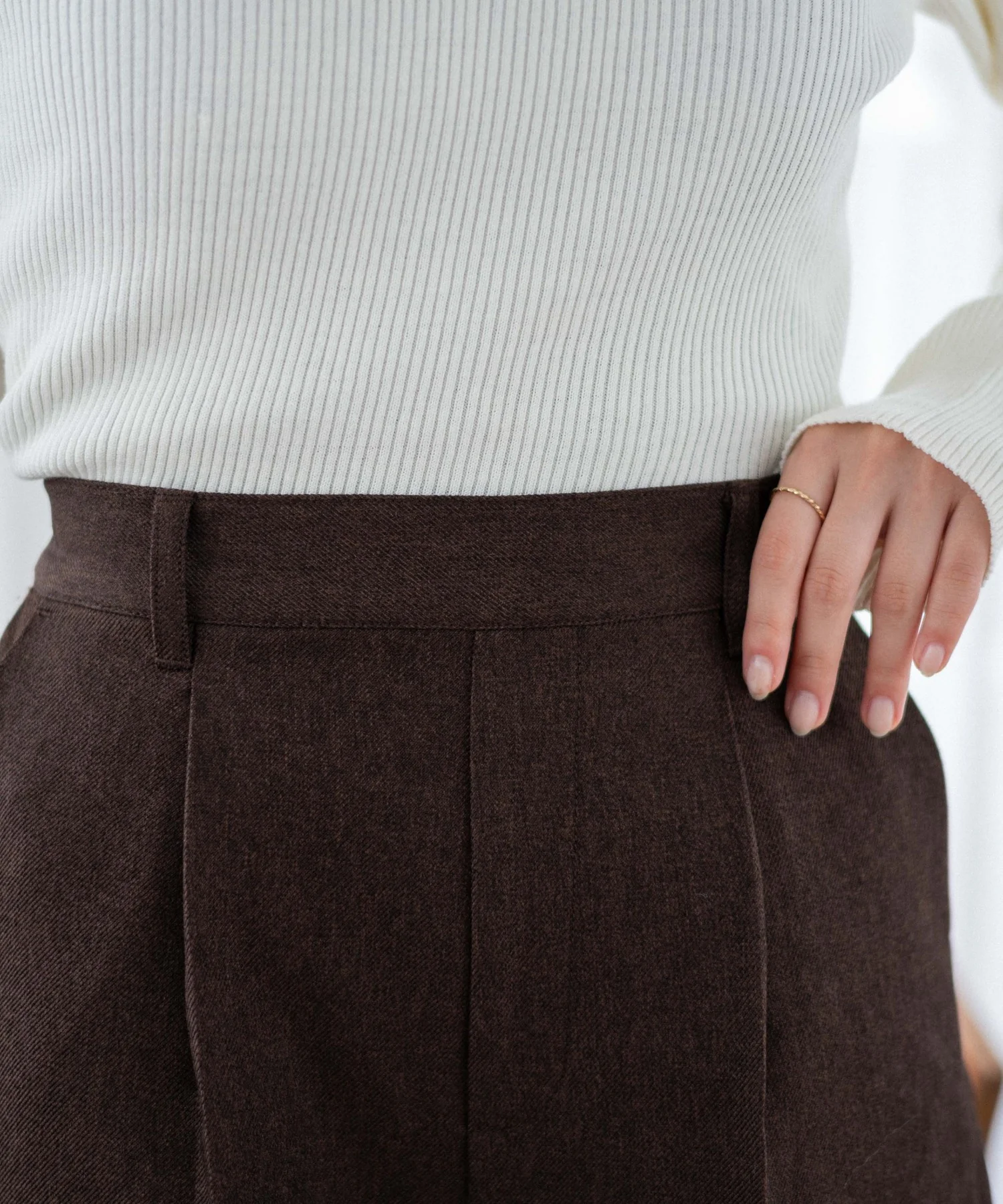 タックショートパンツ - Image 9