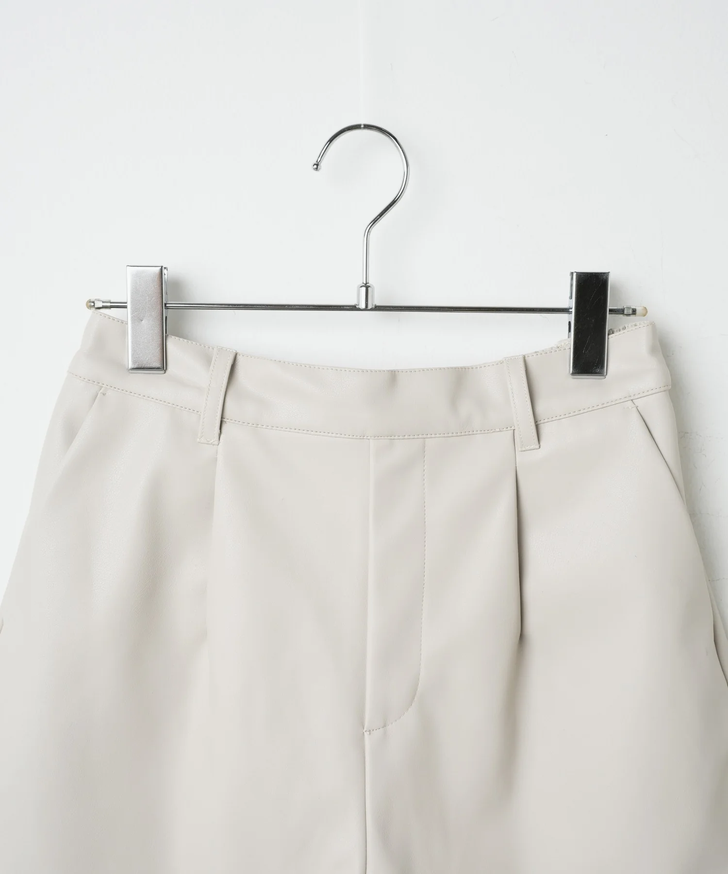 合皮タックショートパンツ - Image 28