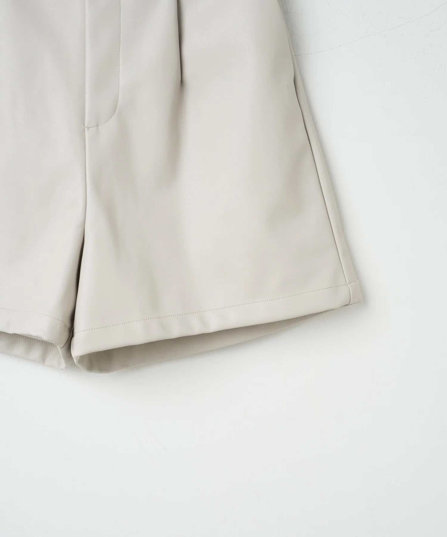 合皮タックショートパンツ - Image 30