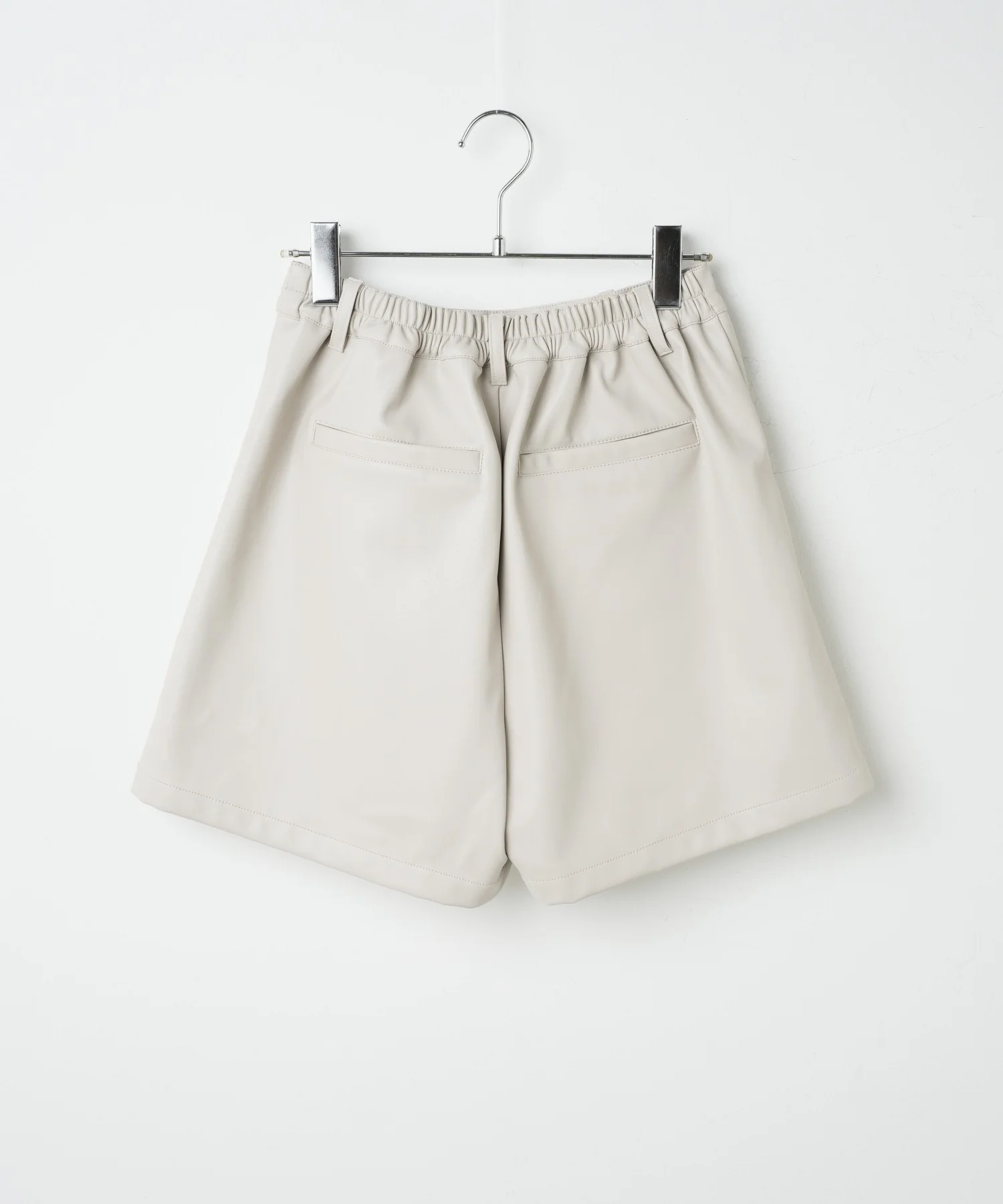 合皮タックショートパンツ - Image 31