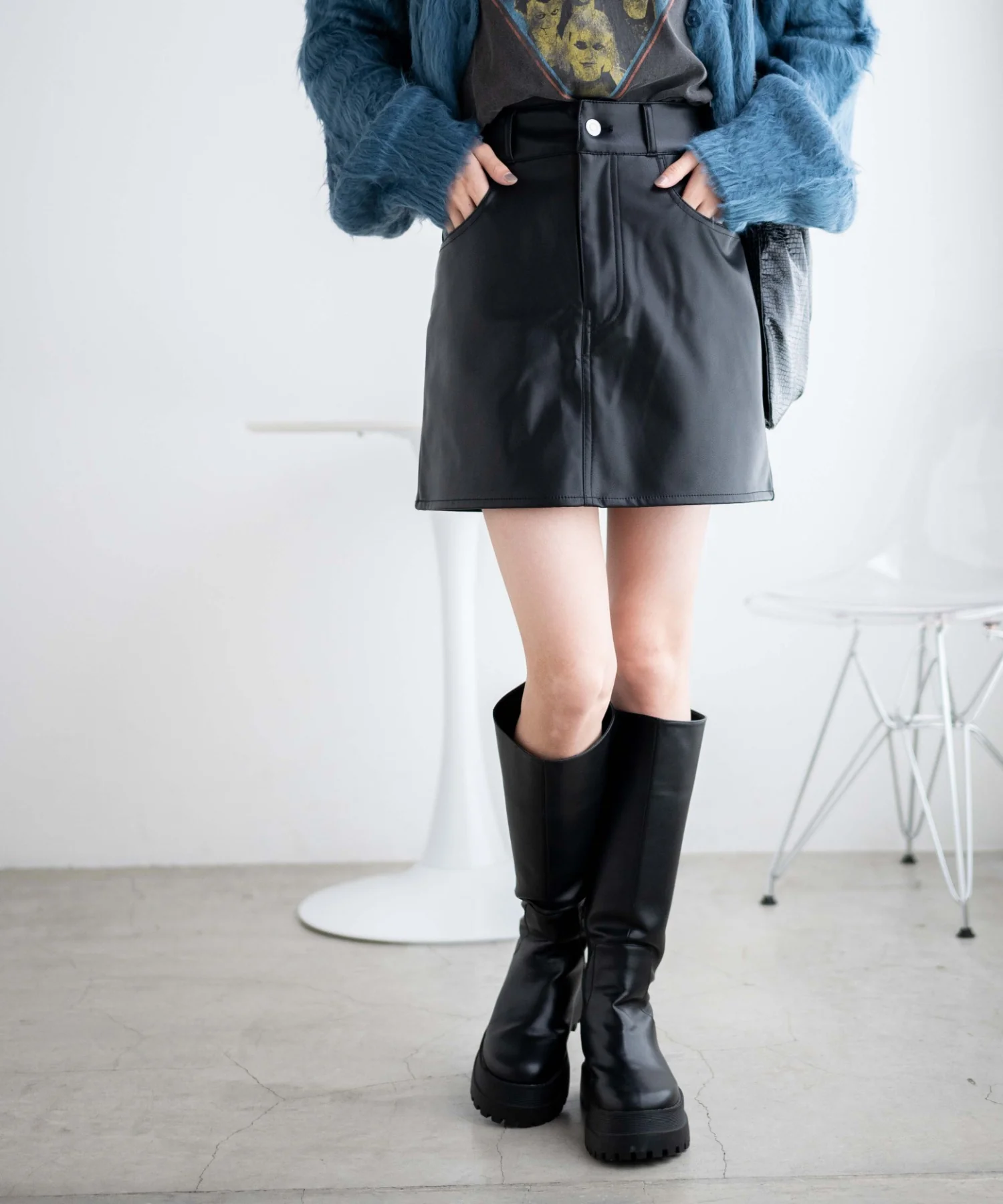 合皮台形ミニスカート - Image 10