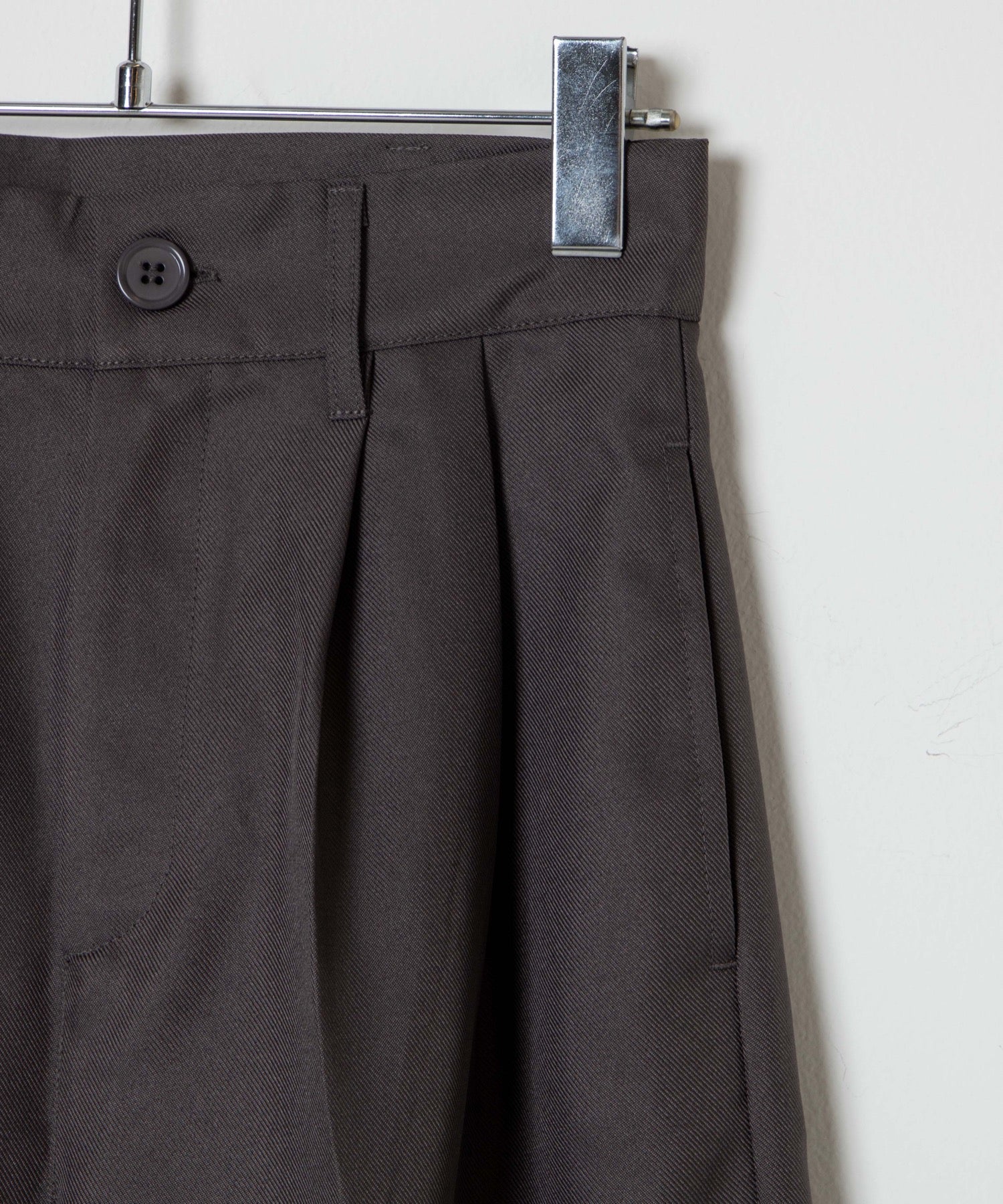 ハイウエストセンタープレスワイドパンツ - Image 38