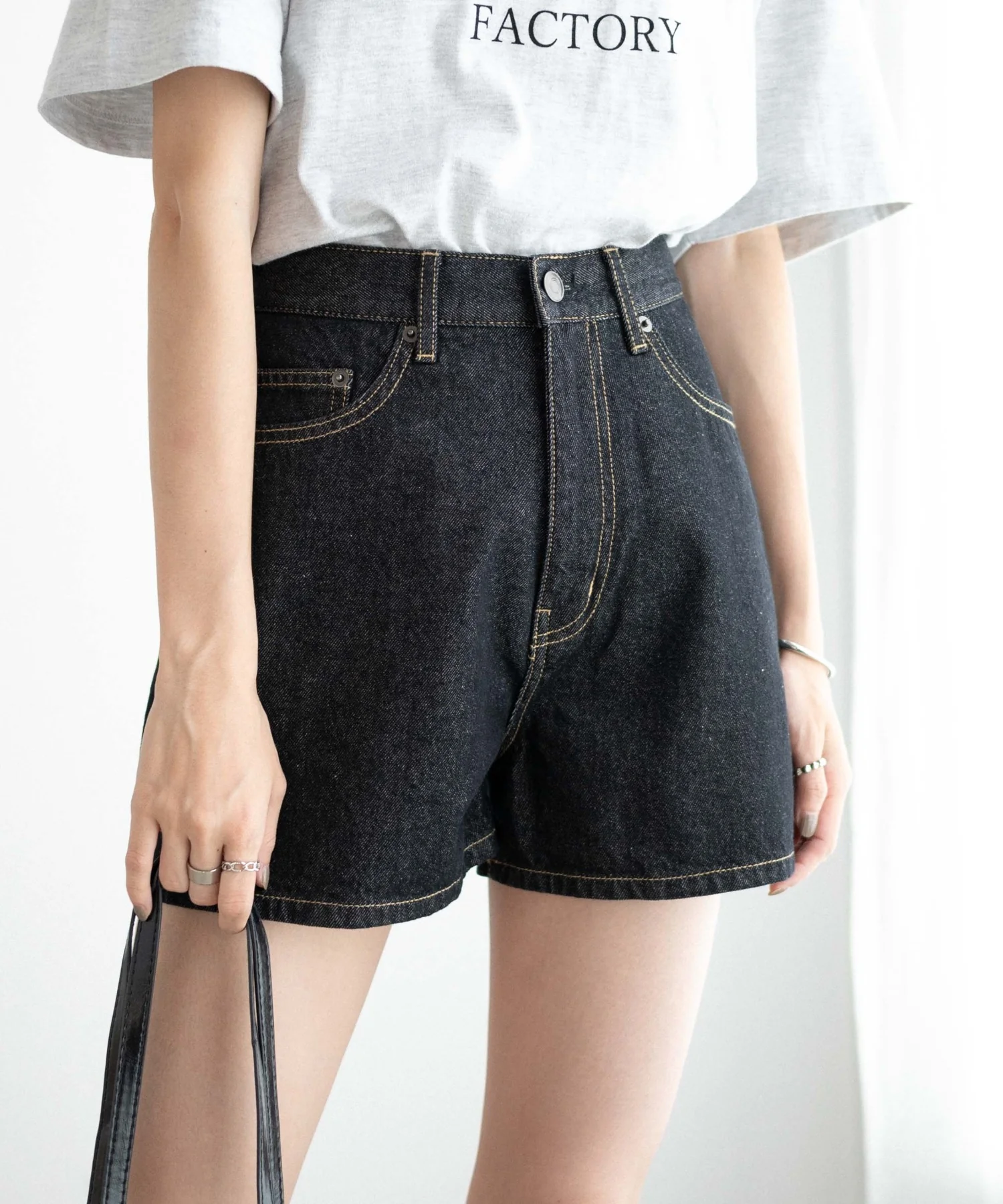 デニム台形ショートパンツ - Image 12