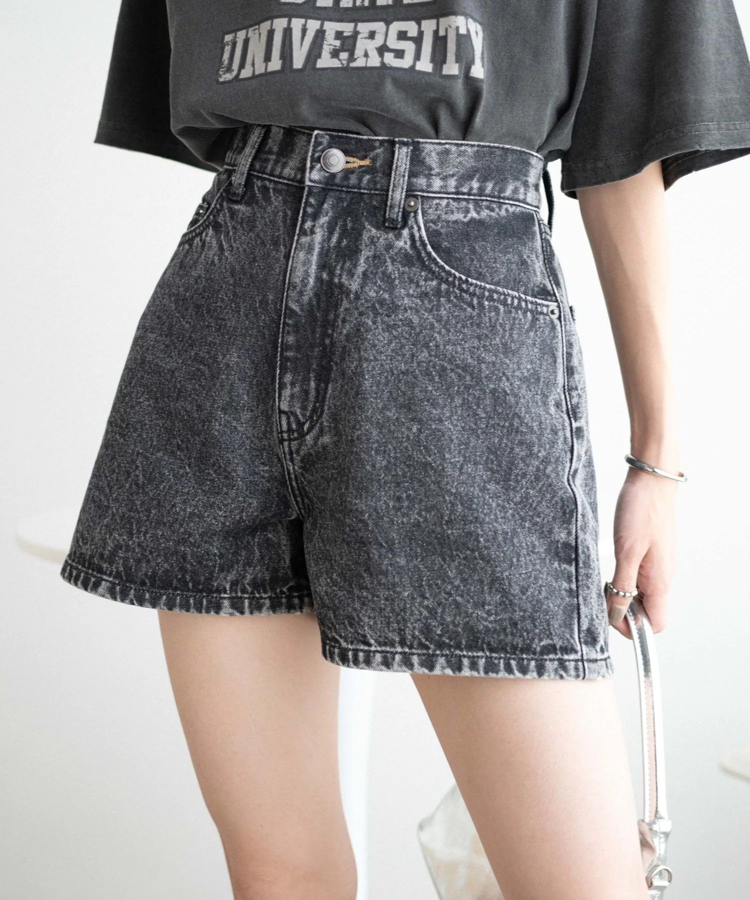 デニム台形ショートパンツ - Image 4