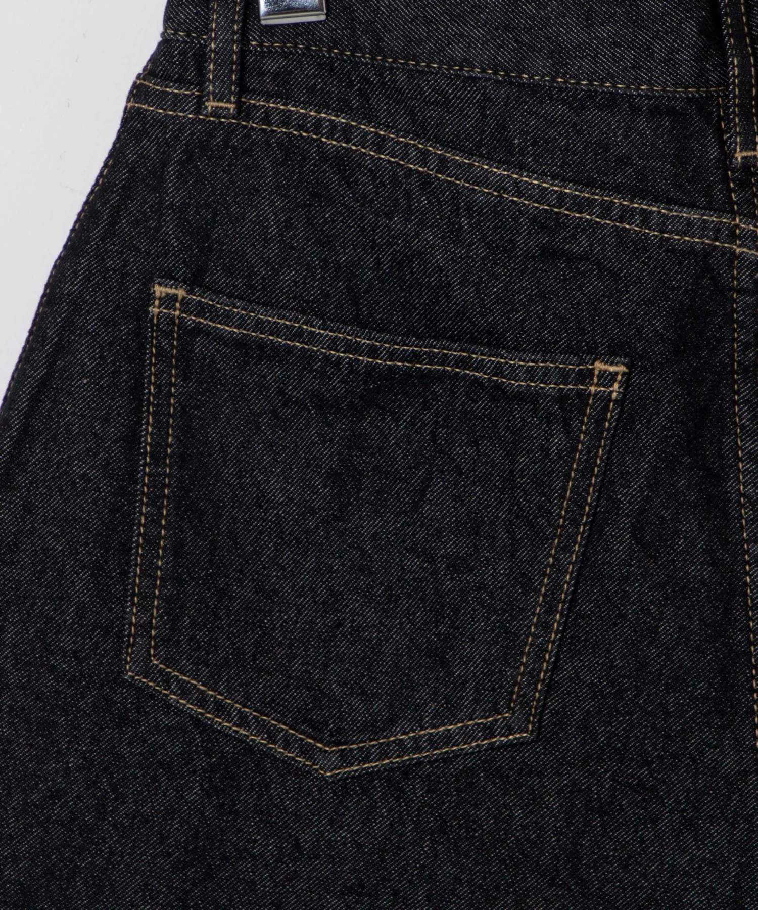 デニム台形ショートパンツ - Image 40