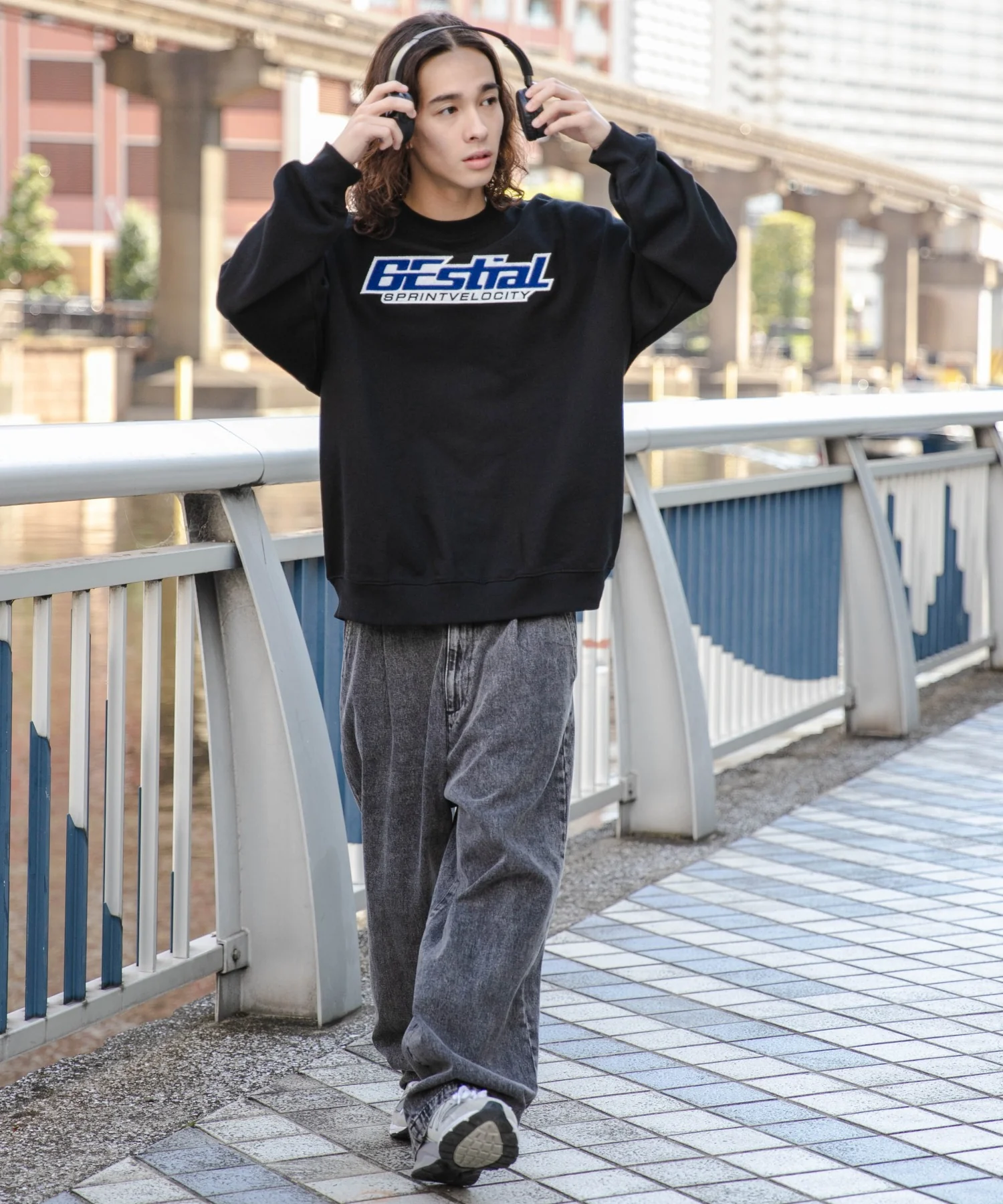 ヘビーウエイトサガラグラフィックプルオーバー - Image 12