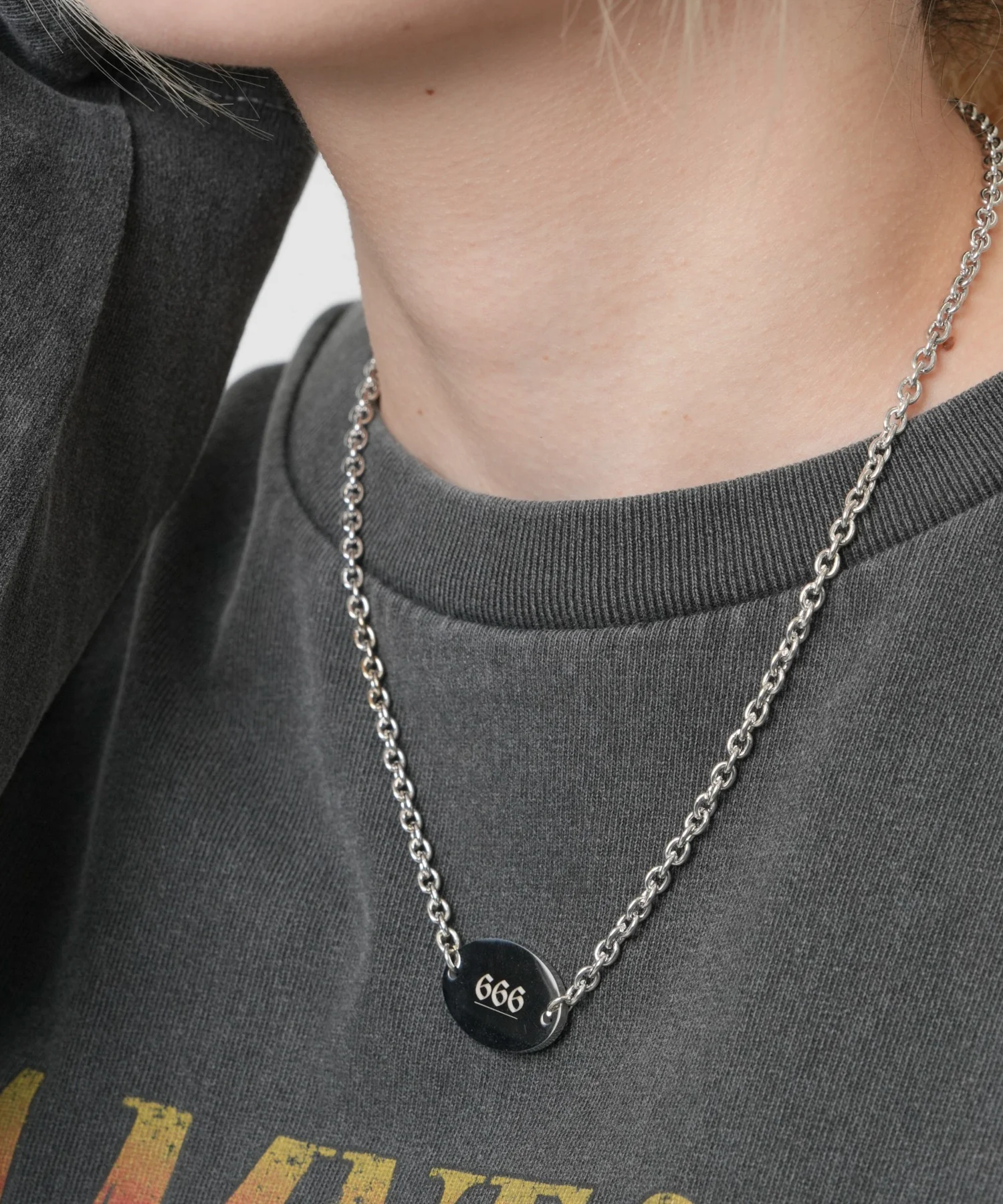 Lリバーシブルプレートネックレス - Image 6