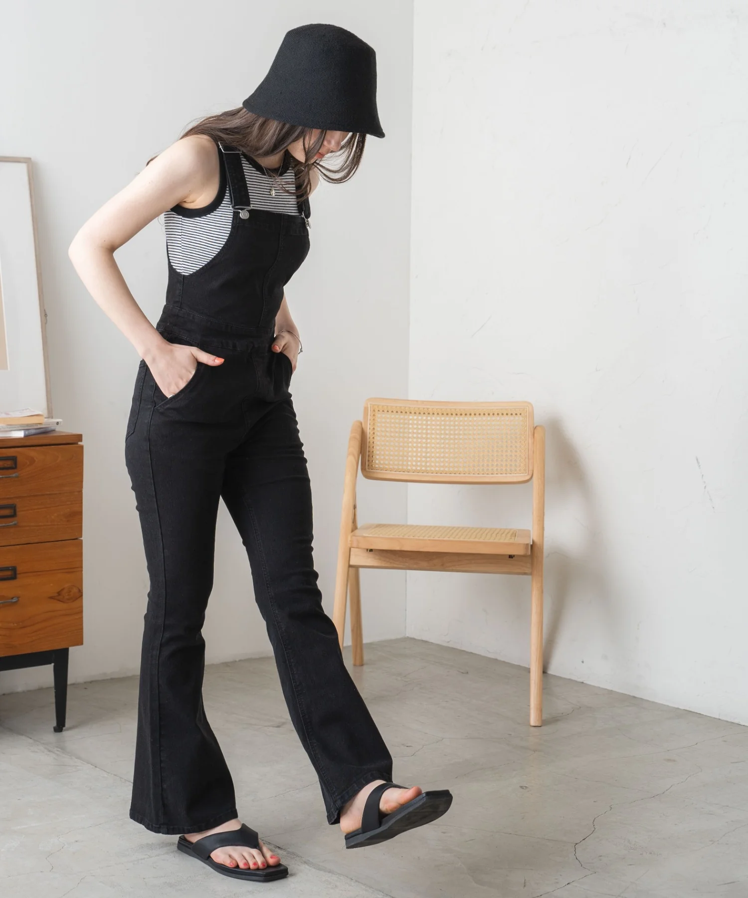 ハイウエストストレッチフレアデニムサロペット - Image 17