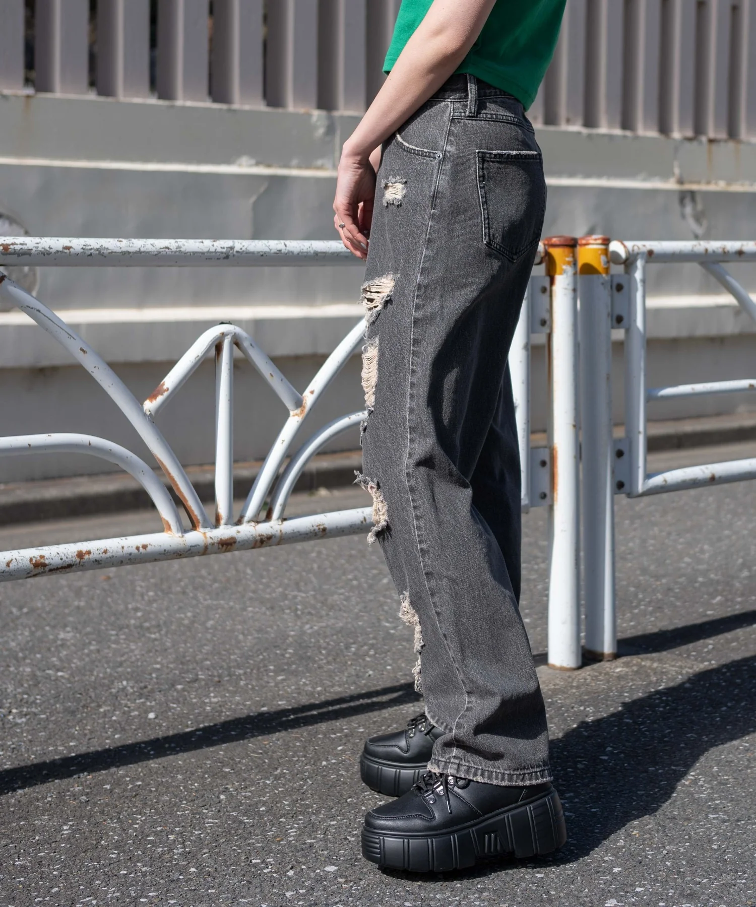 スーパーヘビークラッシュローライズパンツ - Image 18