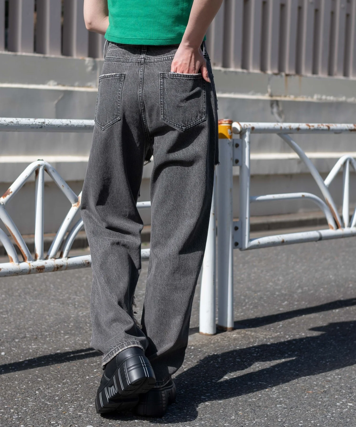 スーパーヘビークラッシュローライズパンツ - Image 19