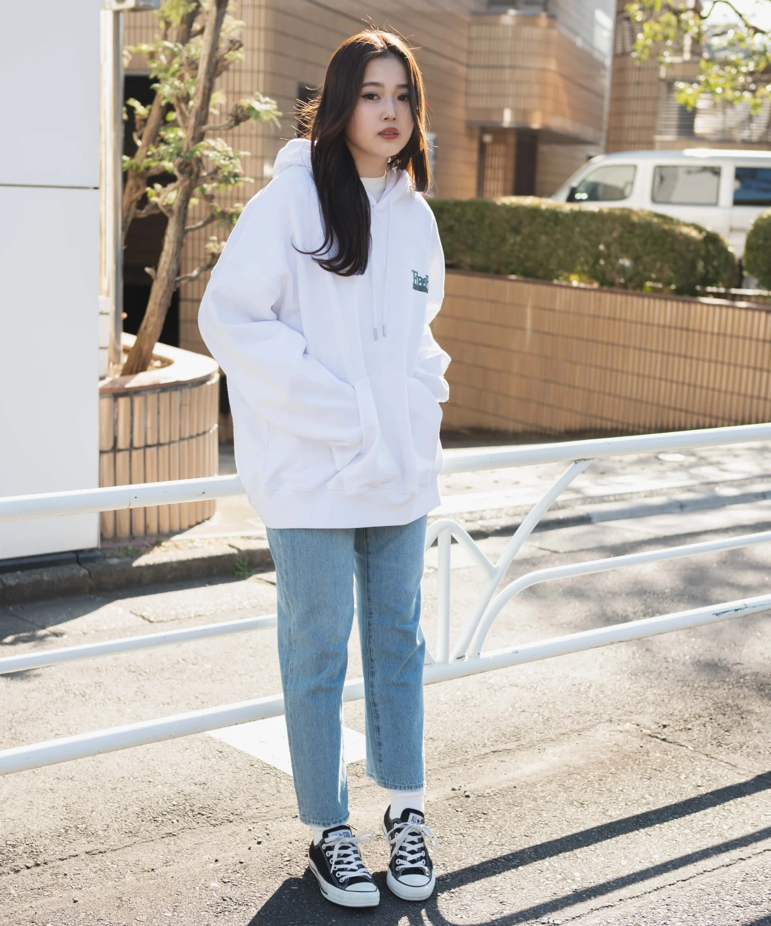 ヘビーウエイトサークルロゴプルパーカー - Image 11