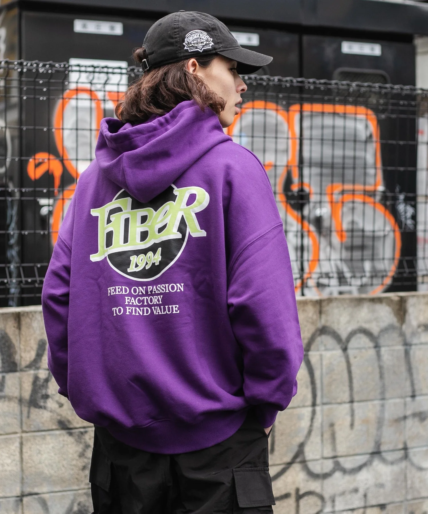 ヘビーウエイトサークルロゴプルパーカー - Image 16