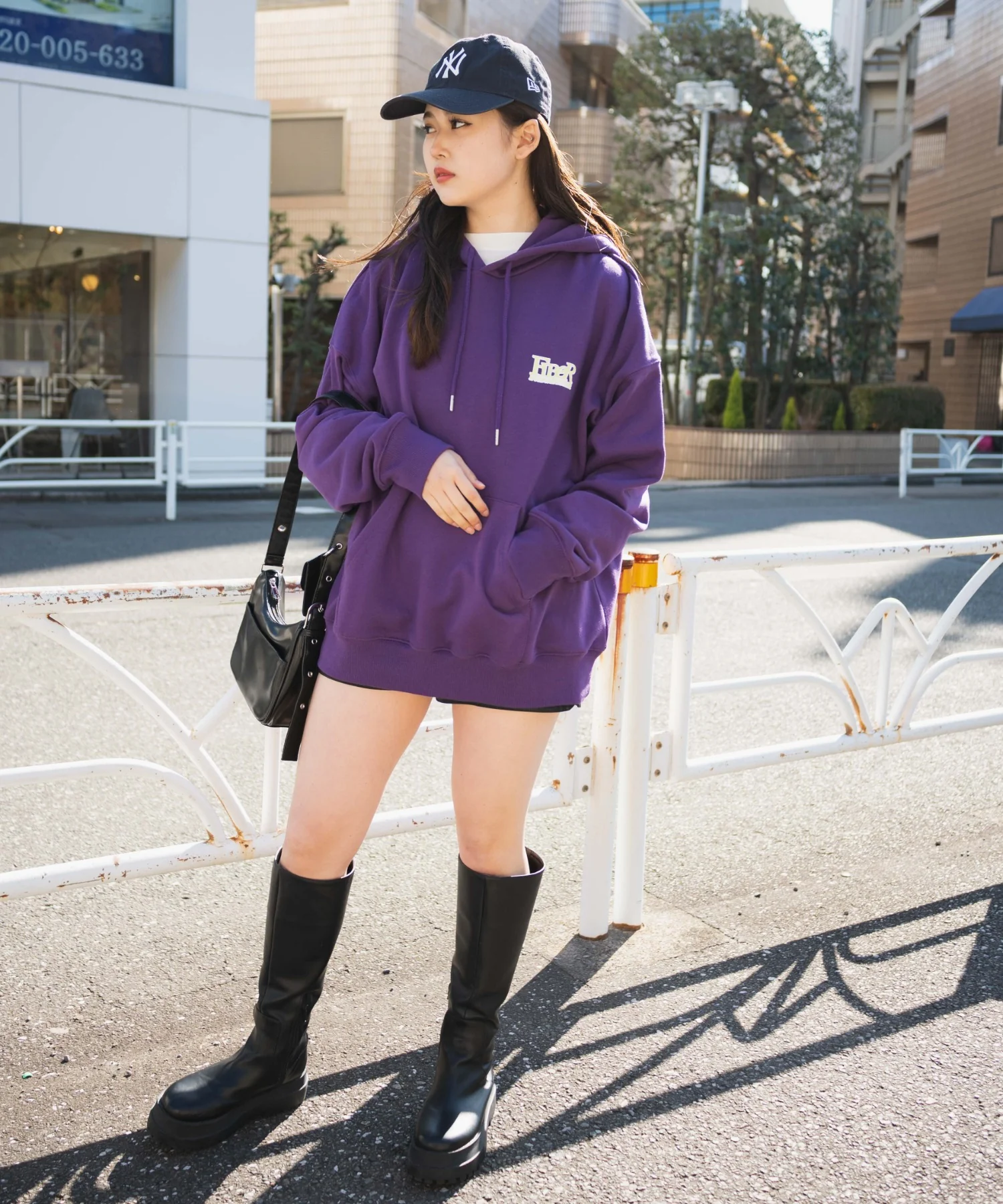 ヘビーウエイトサークルロゴプルパーカー - Image 20