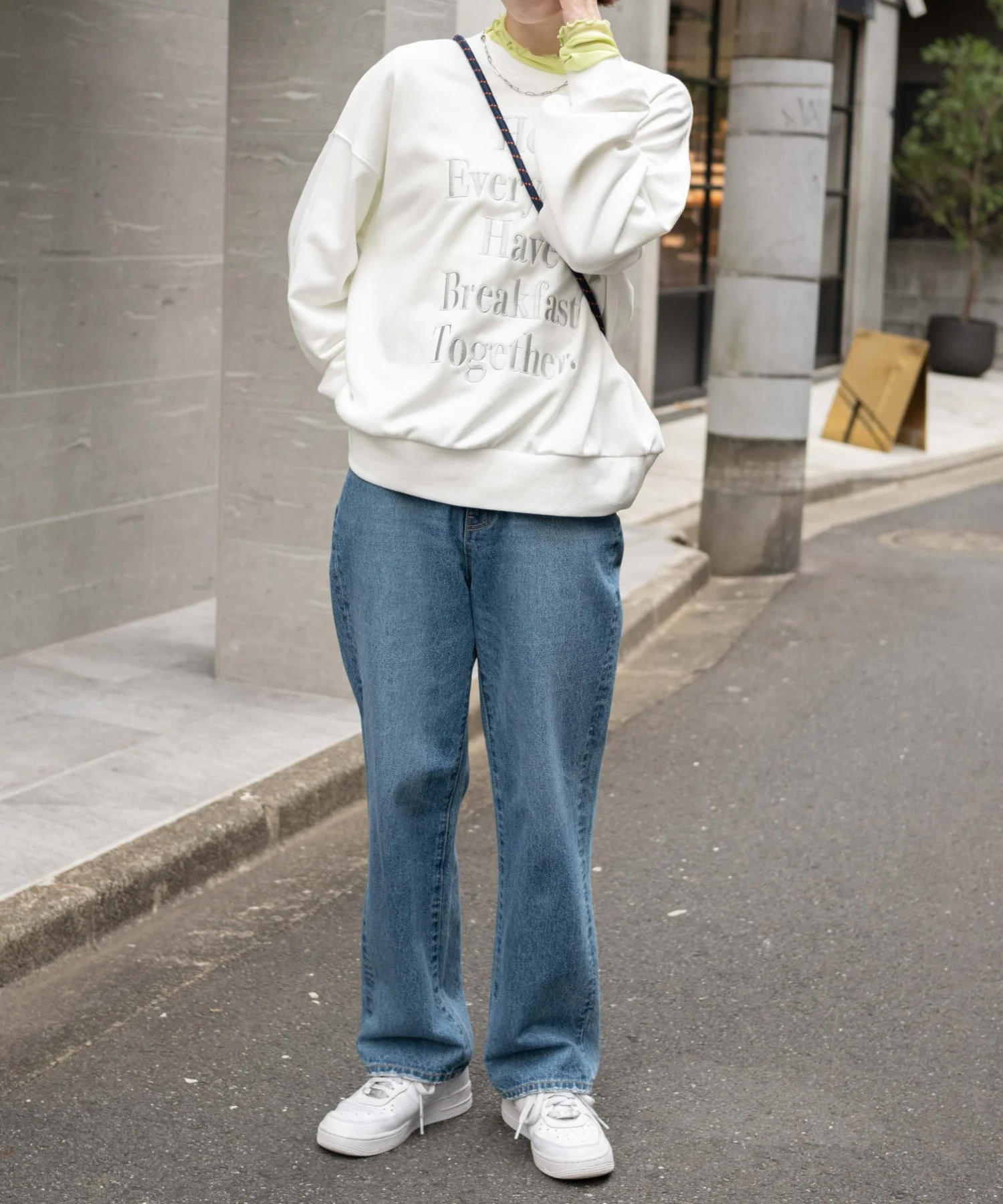 グラフィックルーズスウェット - Image 12