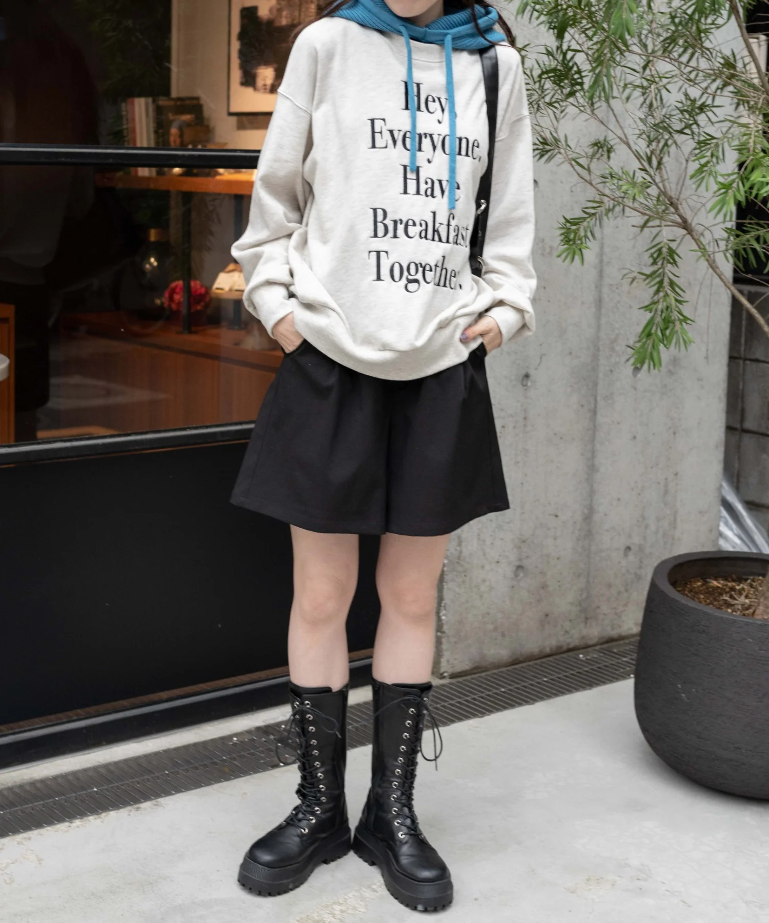 グラフィックルーズスウェット - Image 15