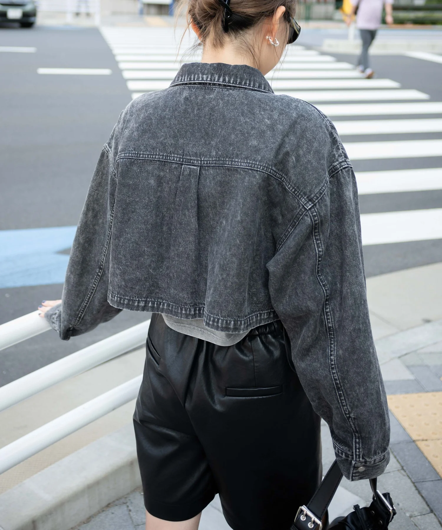 ヴィンテージウォッシュデニムショートシャツ - Image 13
